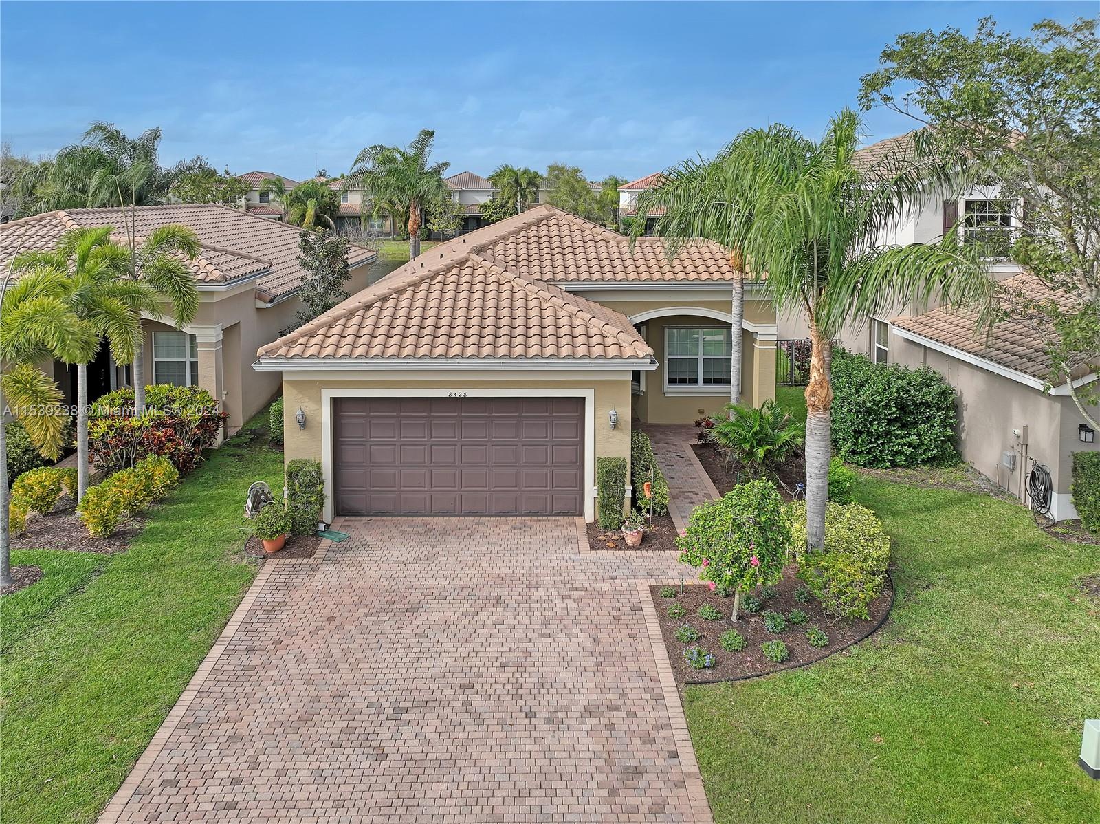 8428 Calabria Lakes Dr, Boynton Beach, FL, 33473 United States, 3 Bedrooms Bedrooms, ,2 BathroomsBathrooms,Residential,For Sale,Calabria Lakes Dr,A11539238