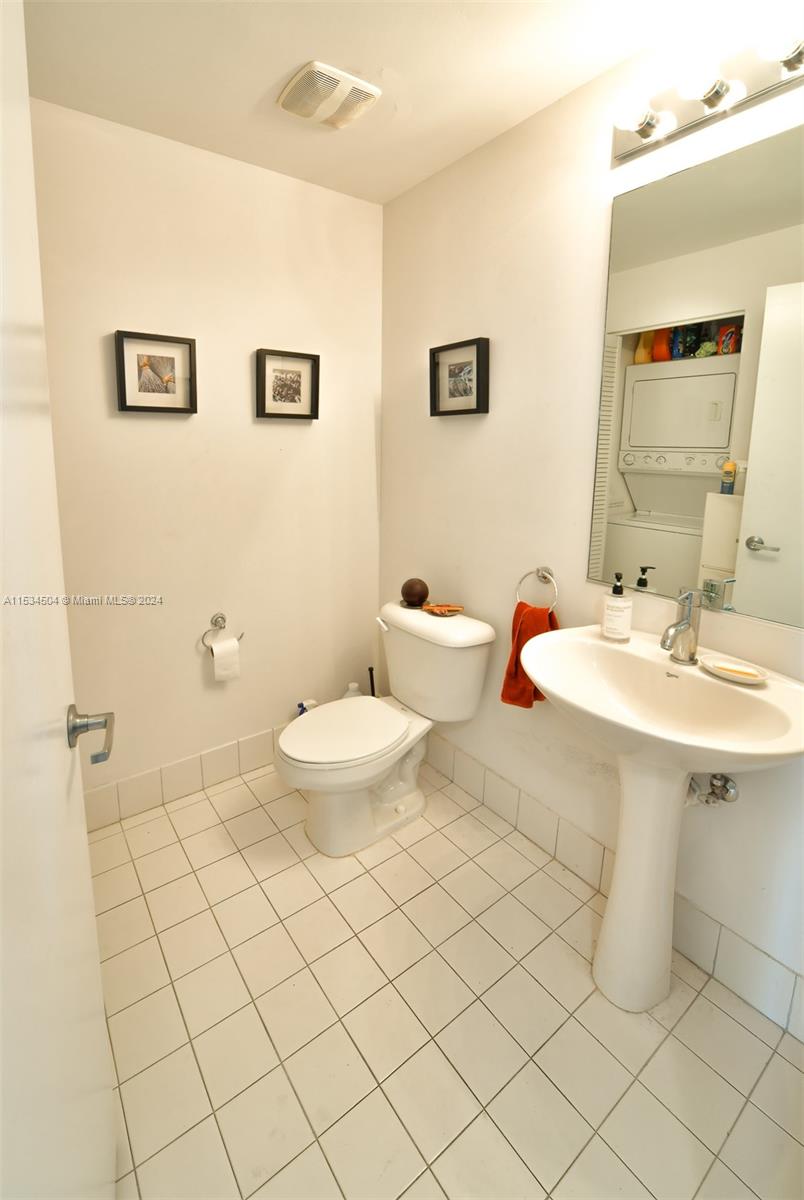 888 Biscayne Blvd 2511, Miami, Florida 33132, 1 Bedroom Bedrooms, ,1 BathroomBathrooms,Residential,For Sale,888 Biscayne Blvd 2511,A11534504