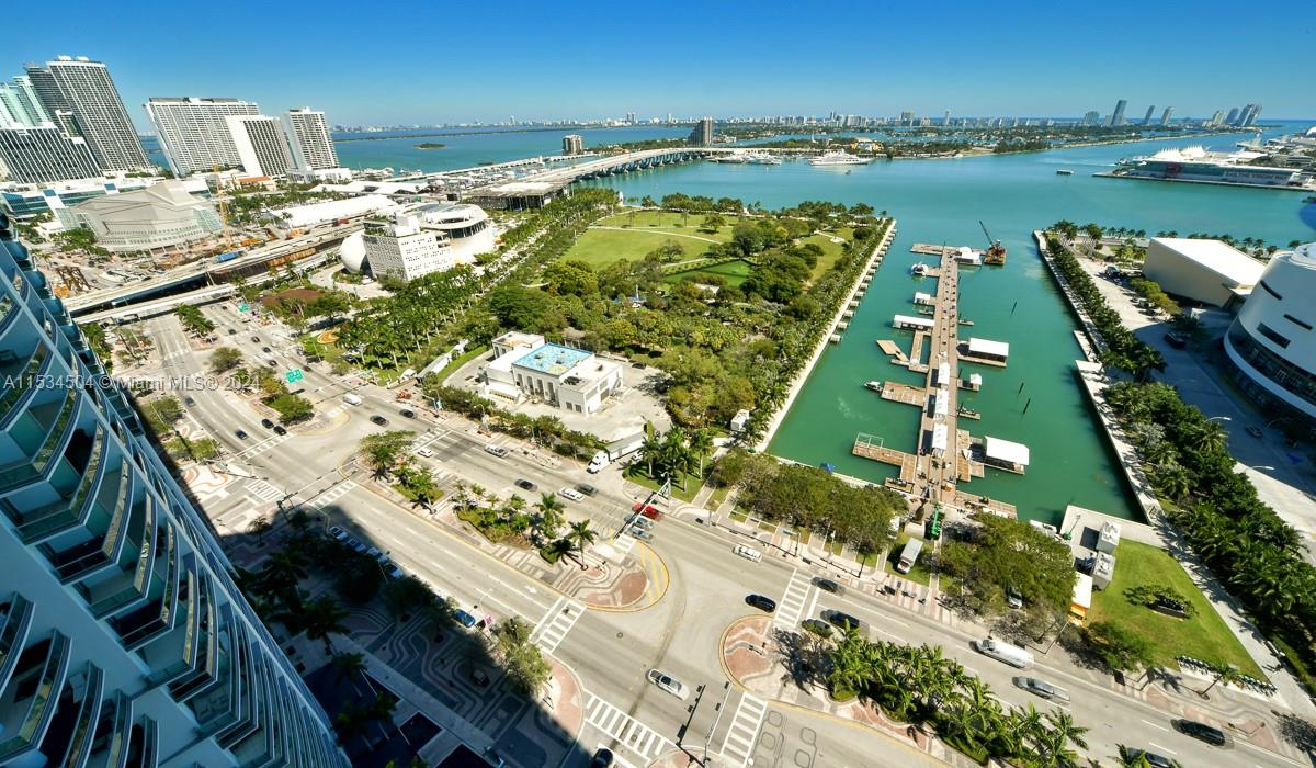 888 Biscayne Blvd 2511, Miami, Florida 33132, 1 Bedroom Bedrooms, ,1 BathroomBathrooms,Residential,For Sale,888 Biscayne Blvd 2511,A11534504