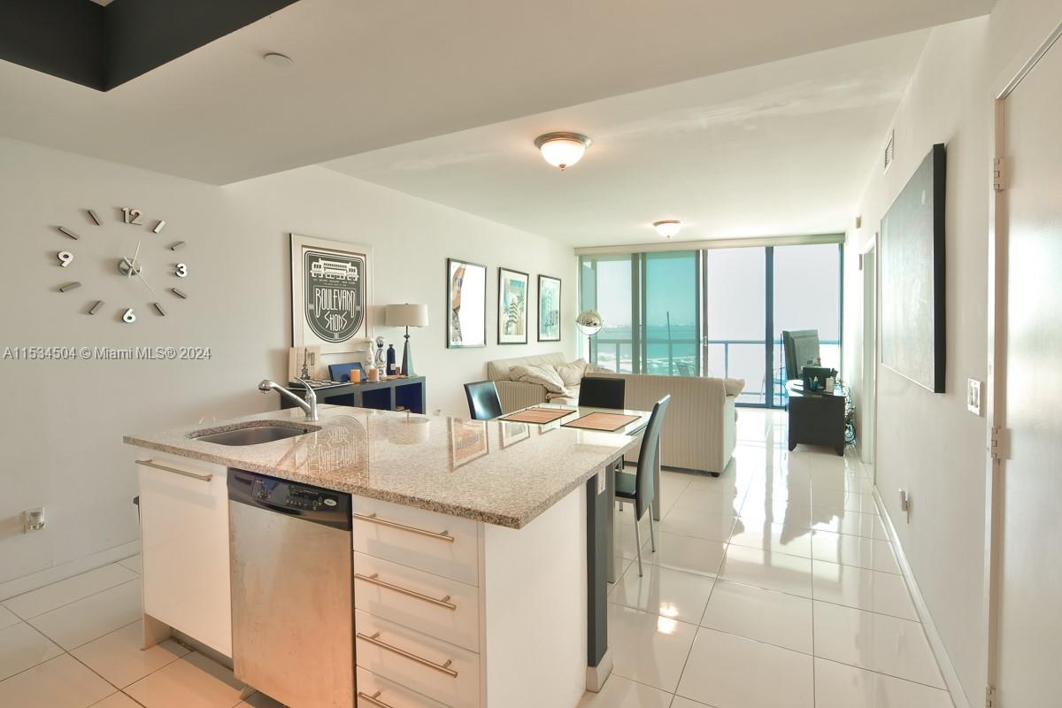 888 Biscayne Blvd 2511, Miami, Florida 33132, 1 Bedroom Bedrooms, ,1 BathroomBathrooms,Residential,For Sale,888 Biscayne Blvd 2511,A11534504