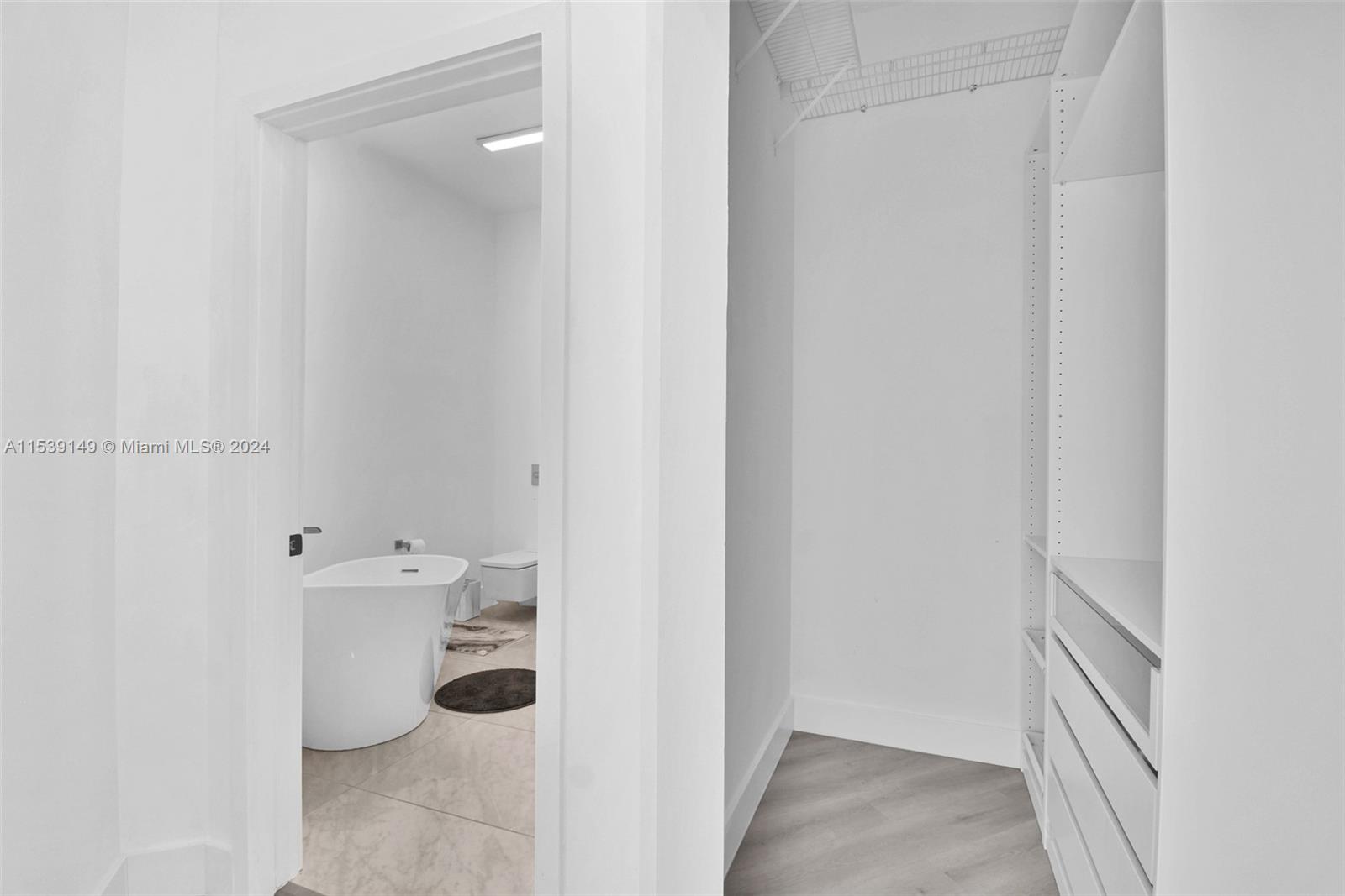 480 NE 30th St 104, Miami, Florida 33137, 1 Bedroom Bedrooms, ,2 BathroomsBathrooms,Residential,For Sale,480 NE 30th St 104,A11539149