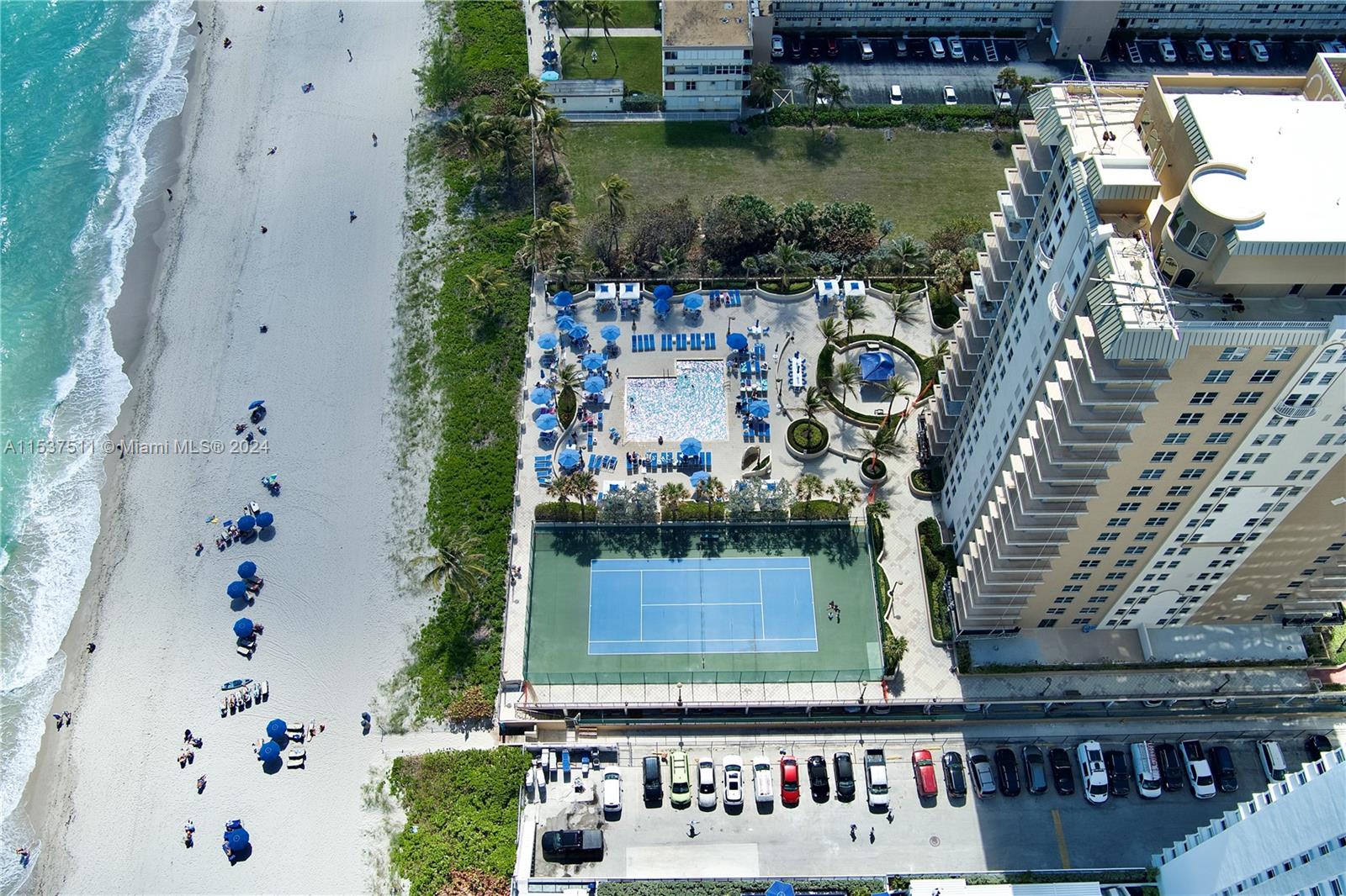 1912 S OCEAN DR 3 D, Hallandale Beach, Florida 33009, 2 Bedrooms Bedrooms, ,2 BathroomsBathrooms,Residential,For Sale,1912 S OCEAN DR 3 D,A11537511