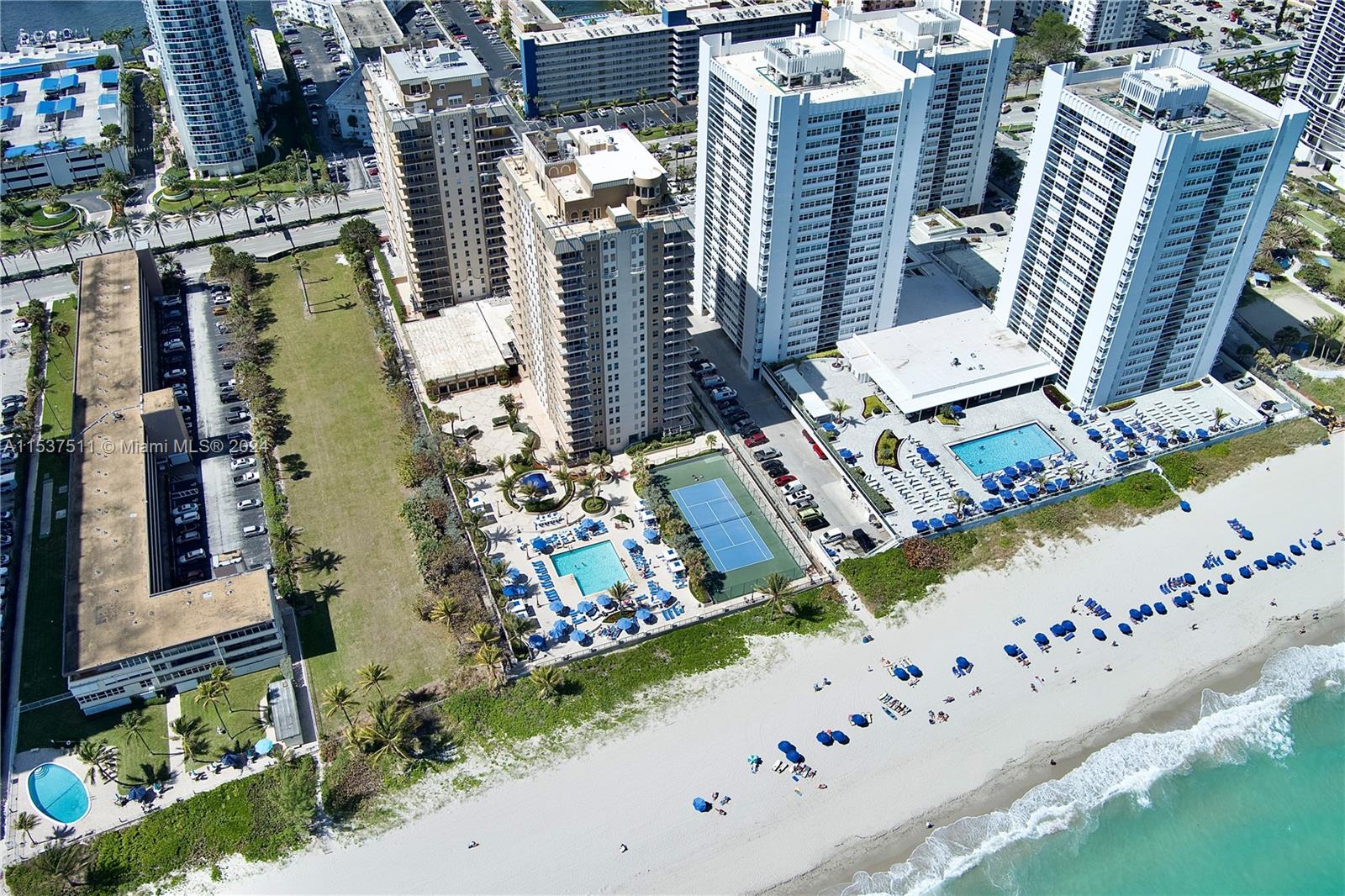 1912 S OCEAN DR 3 D, Hallandale Beach, Florida 33009, 2 Bedrooms Bedrooms, ,2 BathroomsBathrooms,Residential,For Sale,1912 S OCEAN DR 3 D,A11537511