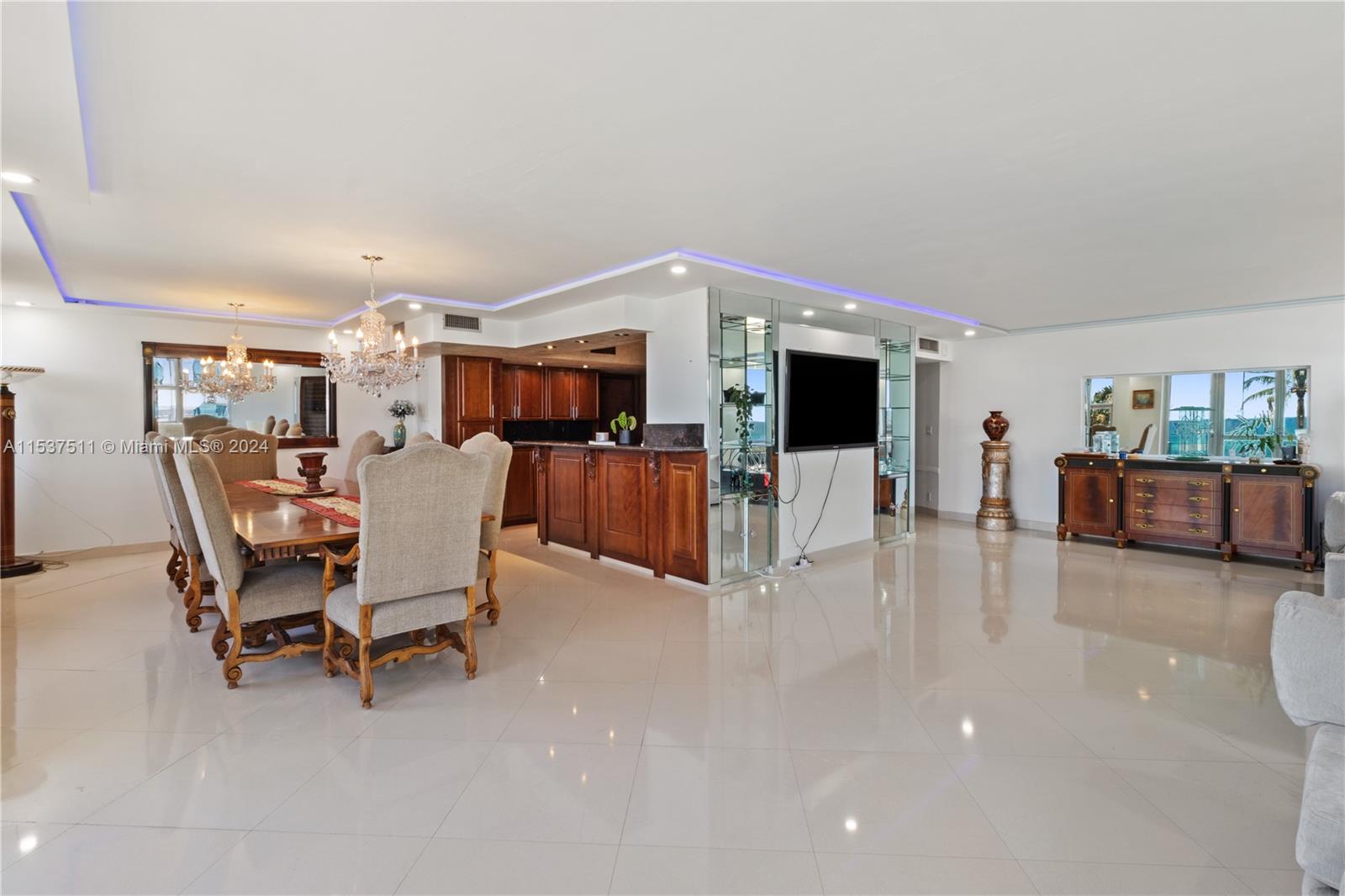 1912 S OCEAN DR 3 D, Hallandale Beach, Florida 33009, 2 Bedrooms Bedrooms, ,2 BathroomsBathrooms,Residential,For Sale,1912 S OCEAN DR 3 D,A11537511