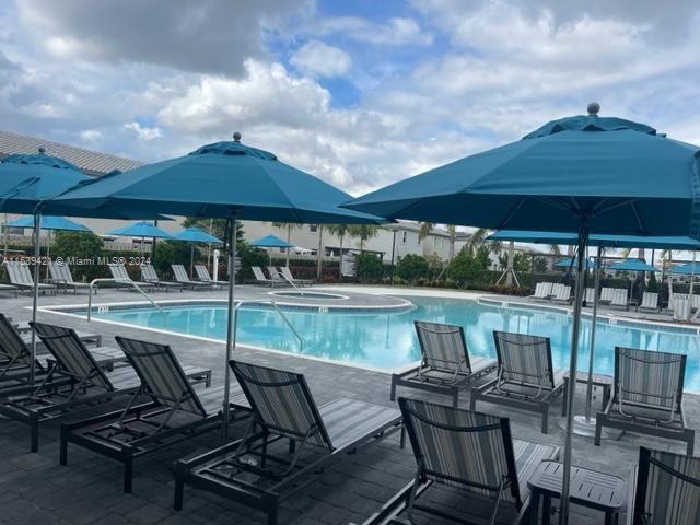 2606 SE 10th St 2606, Homestead, Florida 33035, 3 Bedrooms Bedrooms, ,2 BathroomsBathrooms,Residentiallease,For Rent,2606 SE 10th St 2606,A11539421