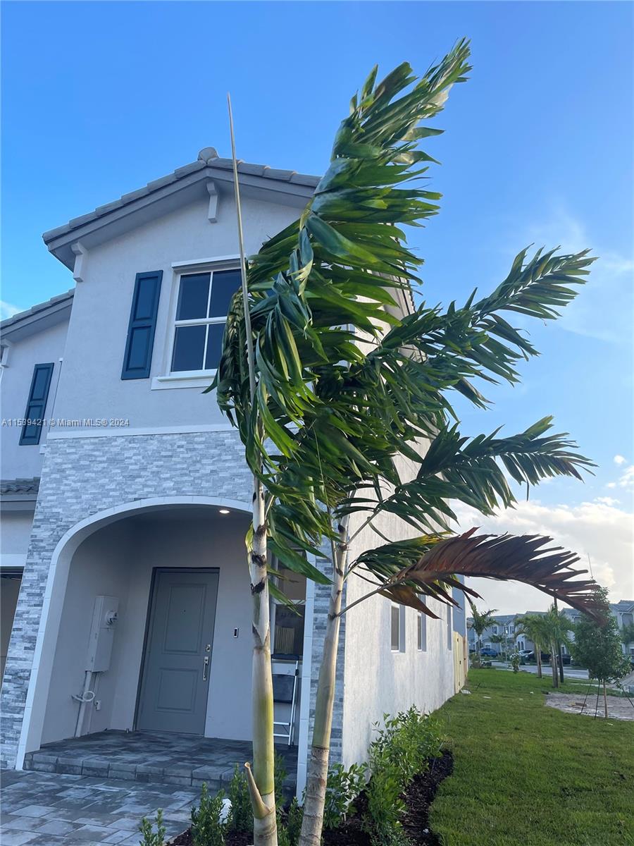 2606 SE 10th St 2606, Homestead, Florida 33035, 3 Bedrooms Bedrooms, ,2 BathroomsBathrooms,Residentiallease,For Rent,2606 SE 10th St 2606,A11539421
