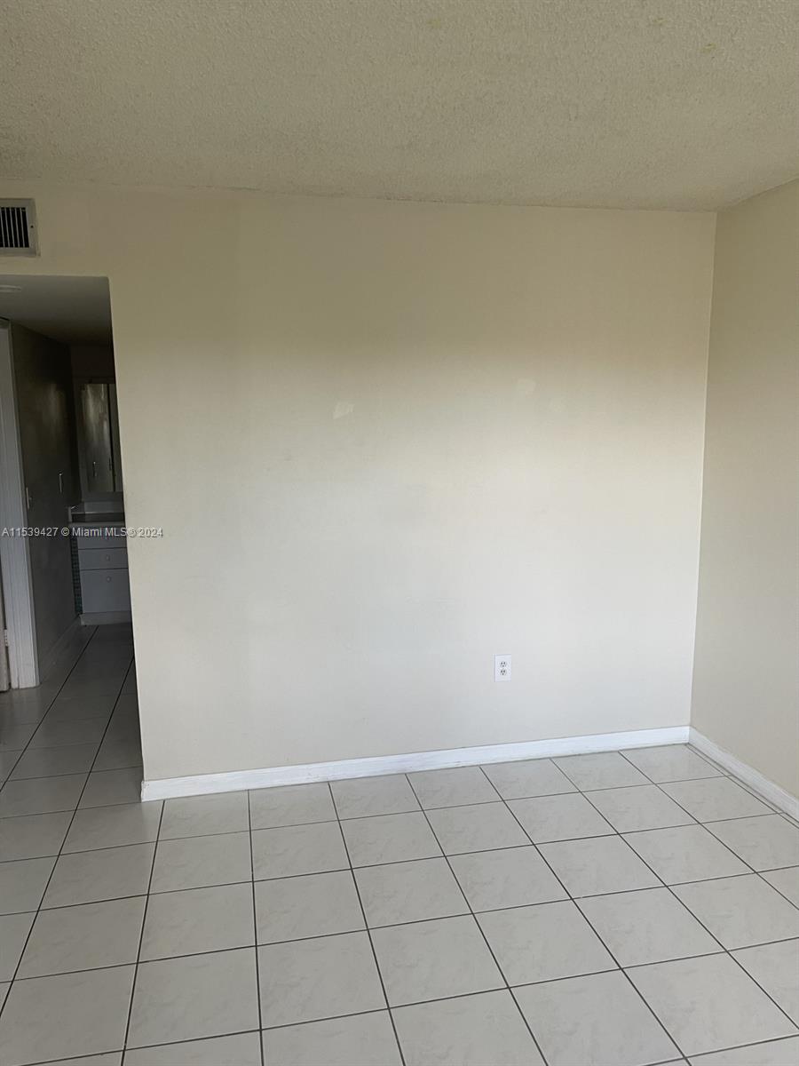 8002 SW 149th Ave B211, Miami, Florida 33193, 2 Bedrooms Bedrooms, ,2 BathroomsBathrooms,Residentiallease,For Rent,8002 SW 149th Ave B211,A11539427