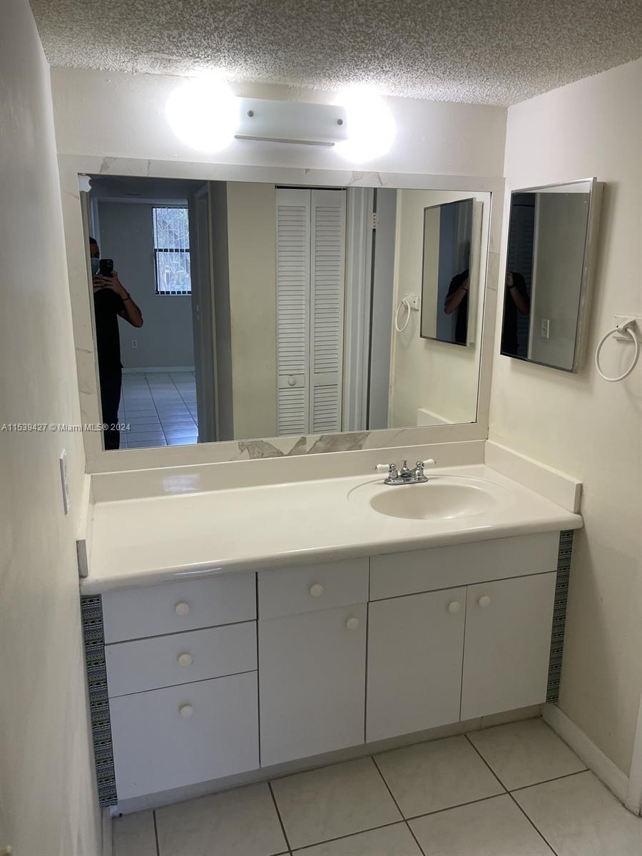 8002 SW 149th Ave B211, Miami, Florida 33193, 2 Bedrooms Bedrooms, ,2 BathroomsBathrooms,Residentiallease,For Rent,8002 SW 149th Ave B211,A11539427