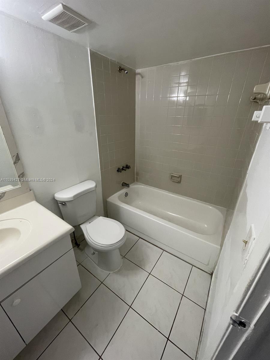 8002 SW 149th Ave B211, Miami, Florida 33193, 2 Bedrooms Bedrooms, ,2 BathroomsBathrooms,Residentiallease,For Rent,8002 SW 149th Ave B211,A11539427