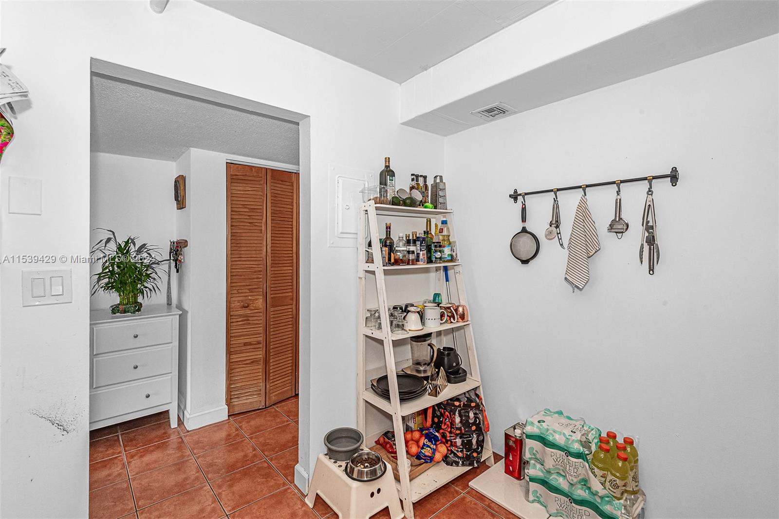 555 NE 15th St 12K, Miami, Florida 33132, 1 Bedroom Bedrooms, ,1 BathroomBathrooms,Residential,For Sale,555 NE 15th St 12K,A11539429