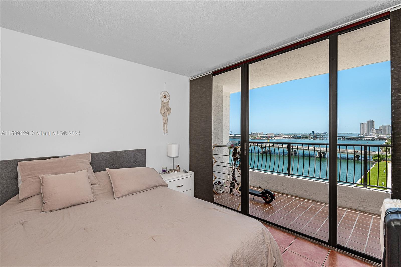 555 NE 15th St 12K, Miami, Florida 33132, 1 Bedroom Bedrooms, ,1 BathroomBathrooms,Residential,For Sale,555 NE 15th St 12K,A11539429