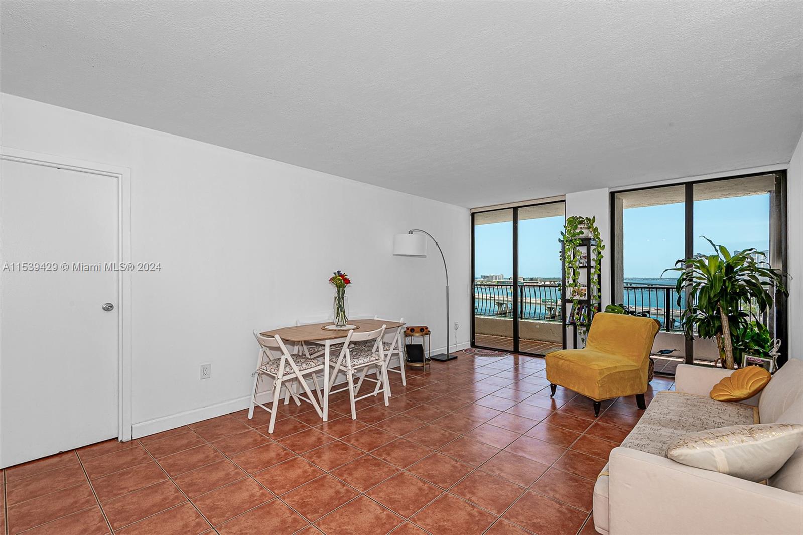 555 NE 15th St 12K, Miami, Florida 33132, 1 Bedroom Bedrooms, ,1 BathroomBathrooms,Residential,For Sale,555 NE 15th St 12K,A11539429