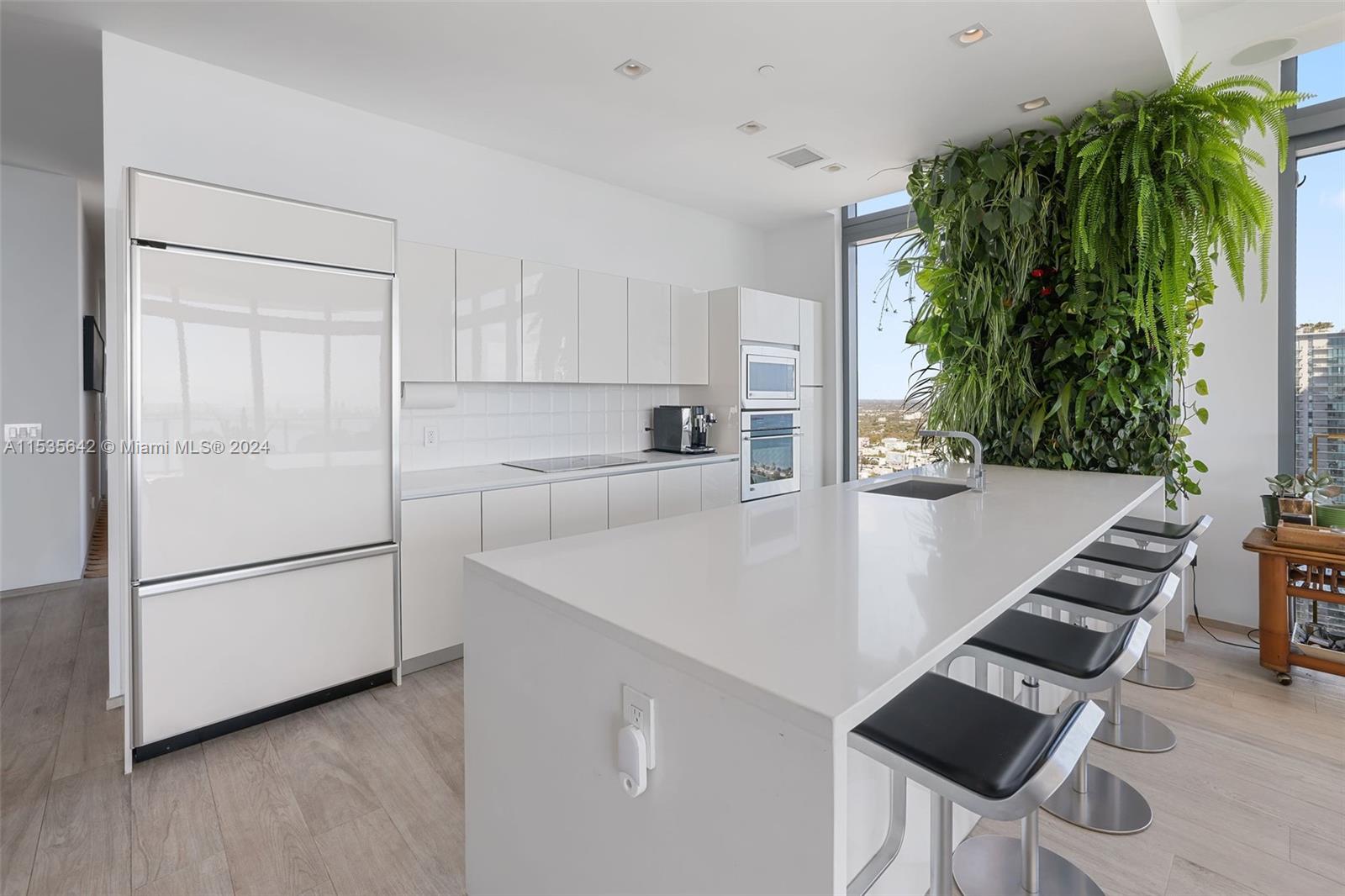 460 NE 28th St 4001, Miami, Florida 33137, 4 Bedrooms Bedrooms, ,4 BathroomsBathrooms,Residential,For Sale,460 NE 28th St 4001,A11535642