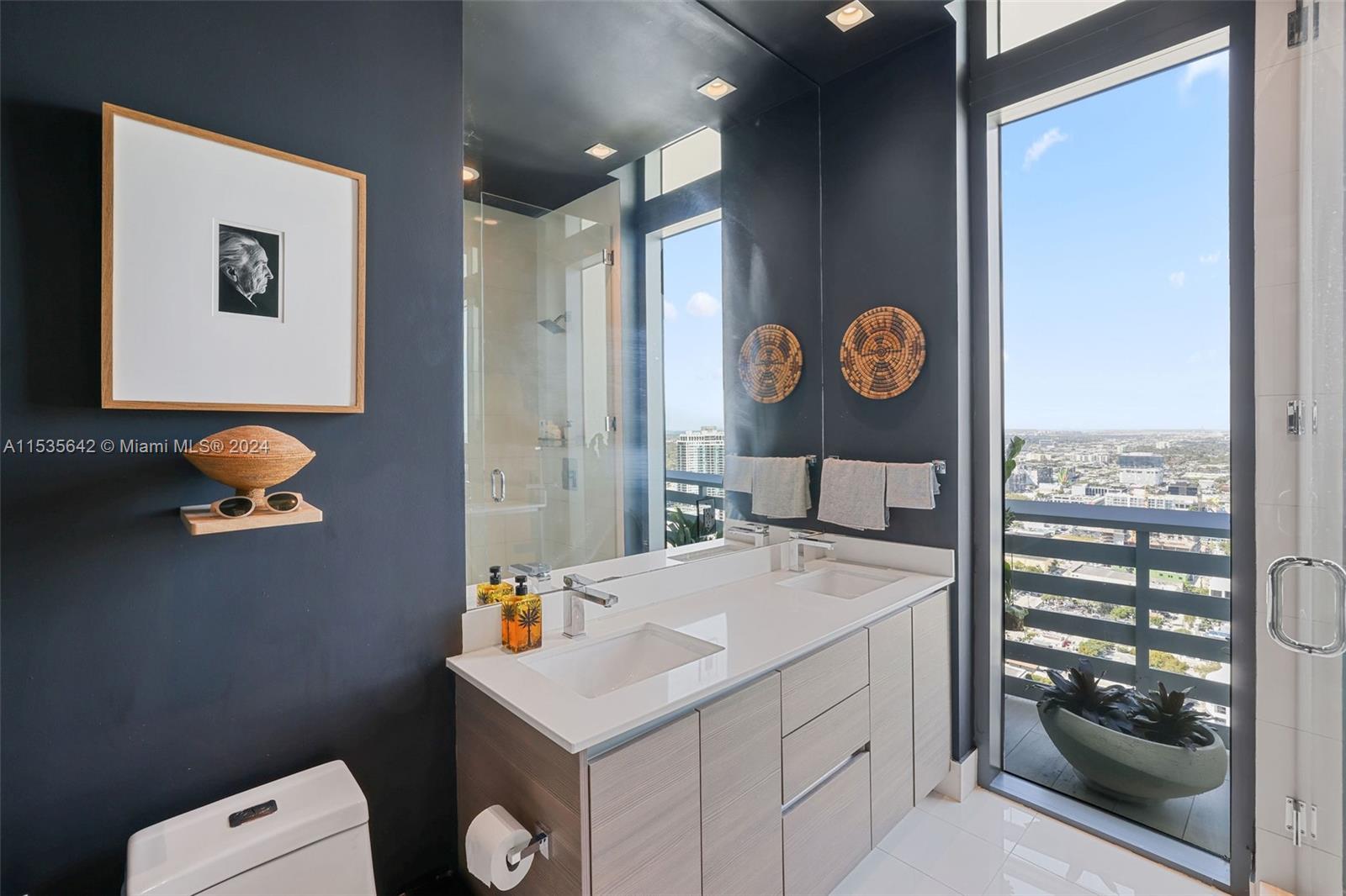 460 NE 28th St 4001, Miami, Florida 33137, 4 Bedrooms Bedrooms, ,4 BathroomsBathrooms,Residential,For Sale,460 NE 28th St 4001,A11535642