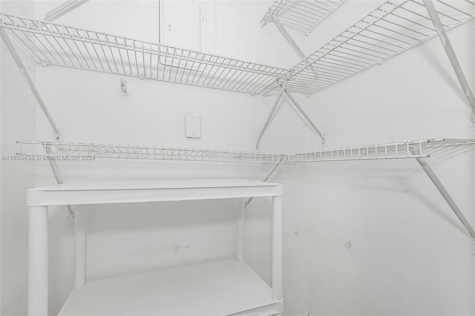 555 NE 15th St 603, Miami, Florida 33132, 1 Bedroom Bedrooms, ,1 BathroomBathrooms,Residential,For Sale,555 NE 15th St 603,A11539438