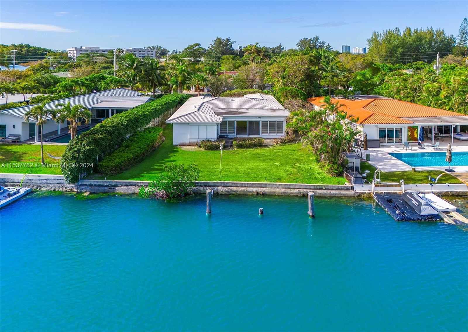 235 Shore Dr, Miami Beach, FL, 33141 United States, 3 Bedrooms Bedrooms, ,2 BathroomsBathrooms,Residential,For Sale,Shore Dr,A11537782