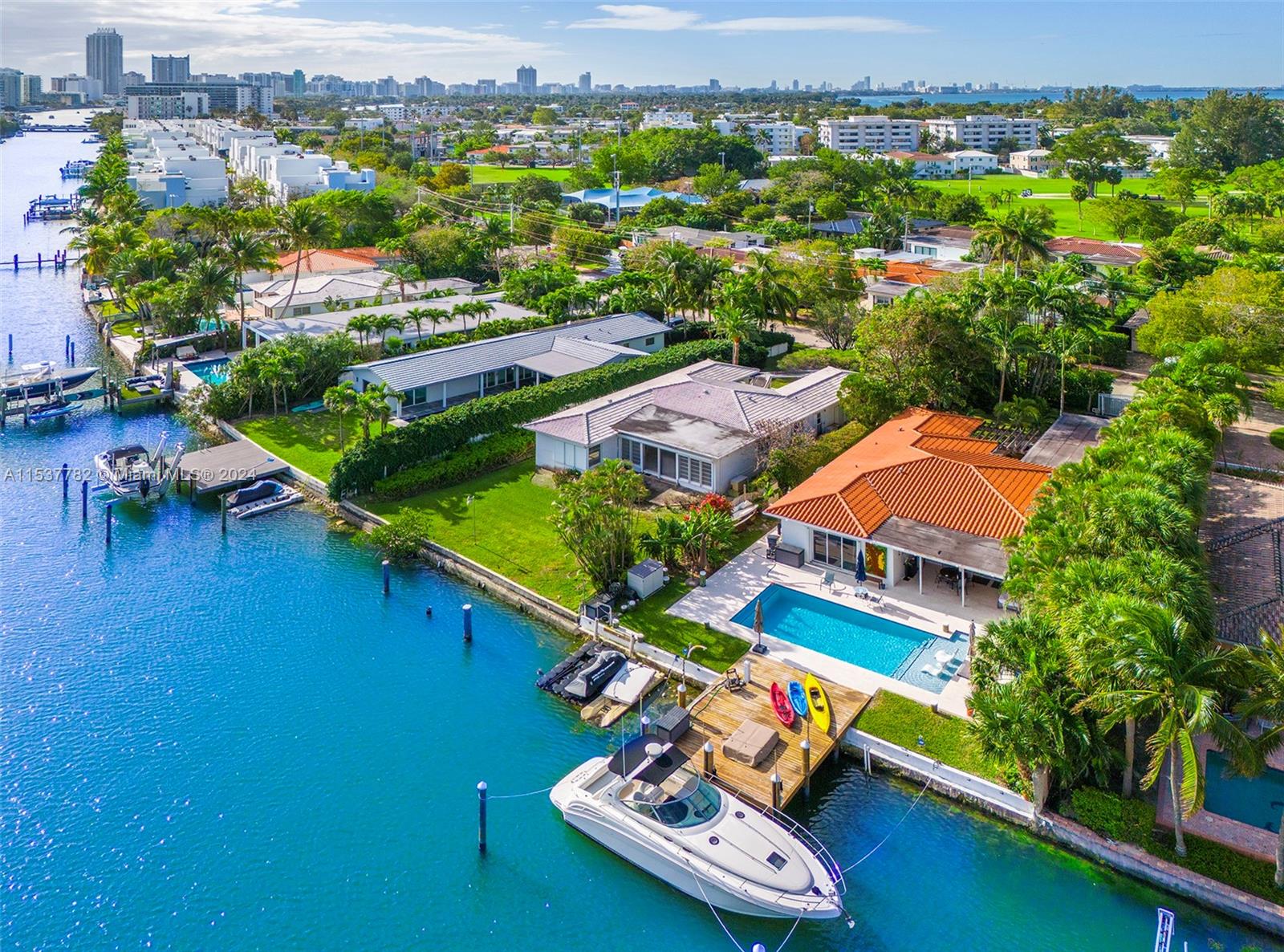 235 Shore Dr, Miami Beach, FL, 33141 United States, 3 Bedrooms Bedrooms, ,2 BathroomsBathrooms,Residential,For Sale,Shore Dr,A11537782