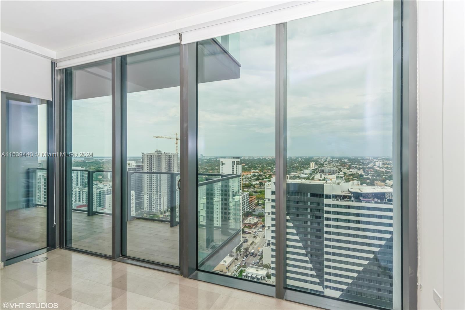 88 SW 7th St 2508, Miami, Florida 33130, 1 Bedroom Bedrooms, ,1 BathroomBathrooms,Residential,For Sale,88 SW 7th St 2508,A11539440