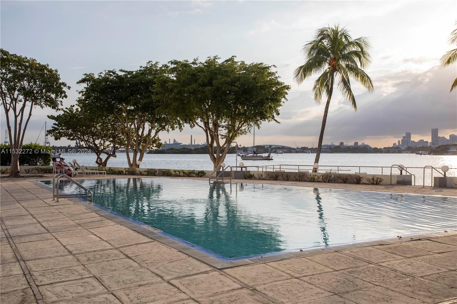 3 Island Ave 3D, Miami Beach, Florida 33139, 2 Bedrooms Bedrooms, ,2 BathroomsBathrooms,Residential,For Sale,3 Island Ave 3D,A11532272