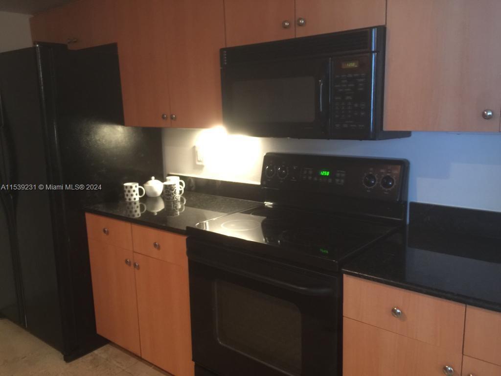 6917 Collins Ave 1506, Miami Beach, Florida 33141, 1 Bedroom Bedrooms, ,1 BathroomBathrooms,Residentiallease,For Rent,6917 Collins Ave 1506,A11539231