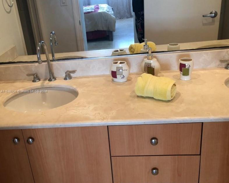 6917 Collins Ave 1506, Miami Beach, Florida 33141, 1 Bedroom Bedrooms, ,1 BathroomBathrooms,Residentiallease,For Rent,6917 Collins Ave 1506,A11539231