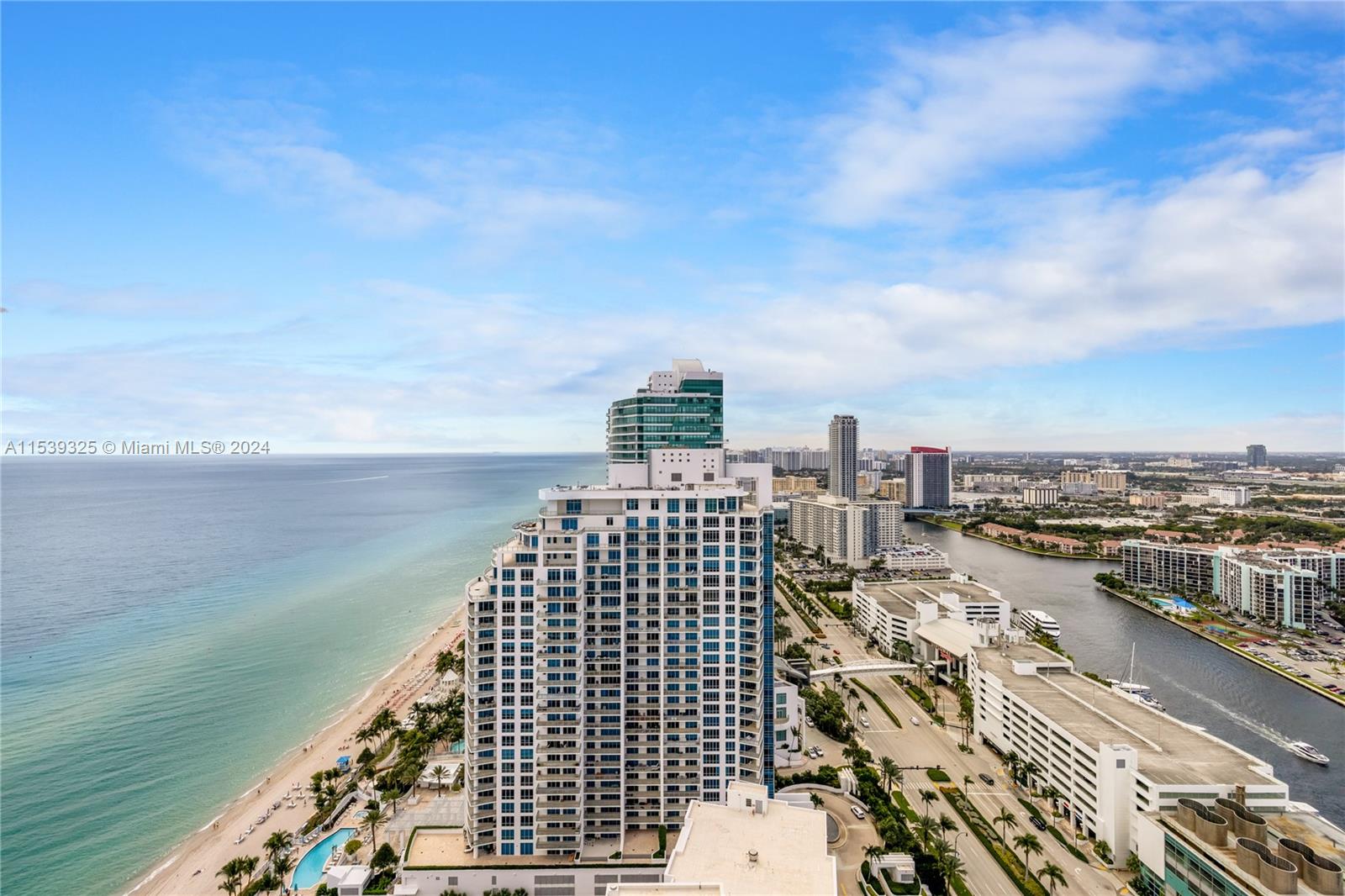 3101 S Ocean Dr 3506, Hollywood, Florida 33019, 3 Bedrooms Bedrooms, ,3 BathroomsBathrooms,Residential,For Sale,3101 S Ocean Dr 3506,A11539325