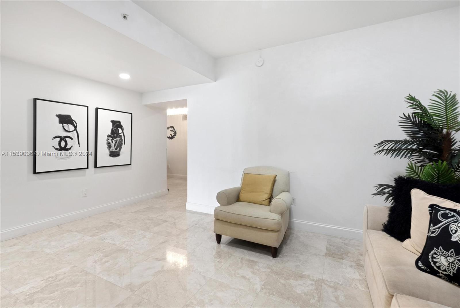 3330 NE 190th St 1212, Aventura, Florida 33180, 2 Bedrooms Bedrooms, ,2 BathroomsBathrooms,Residential,For Sale,3330 NE 190th St 1212,A11539036