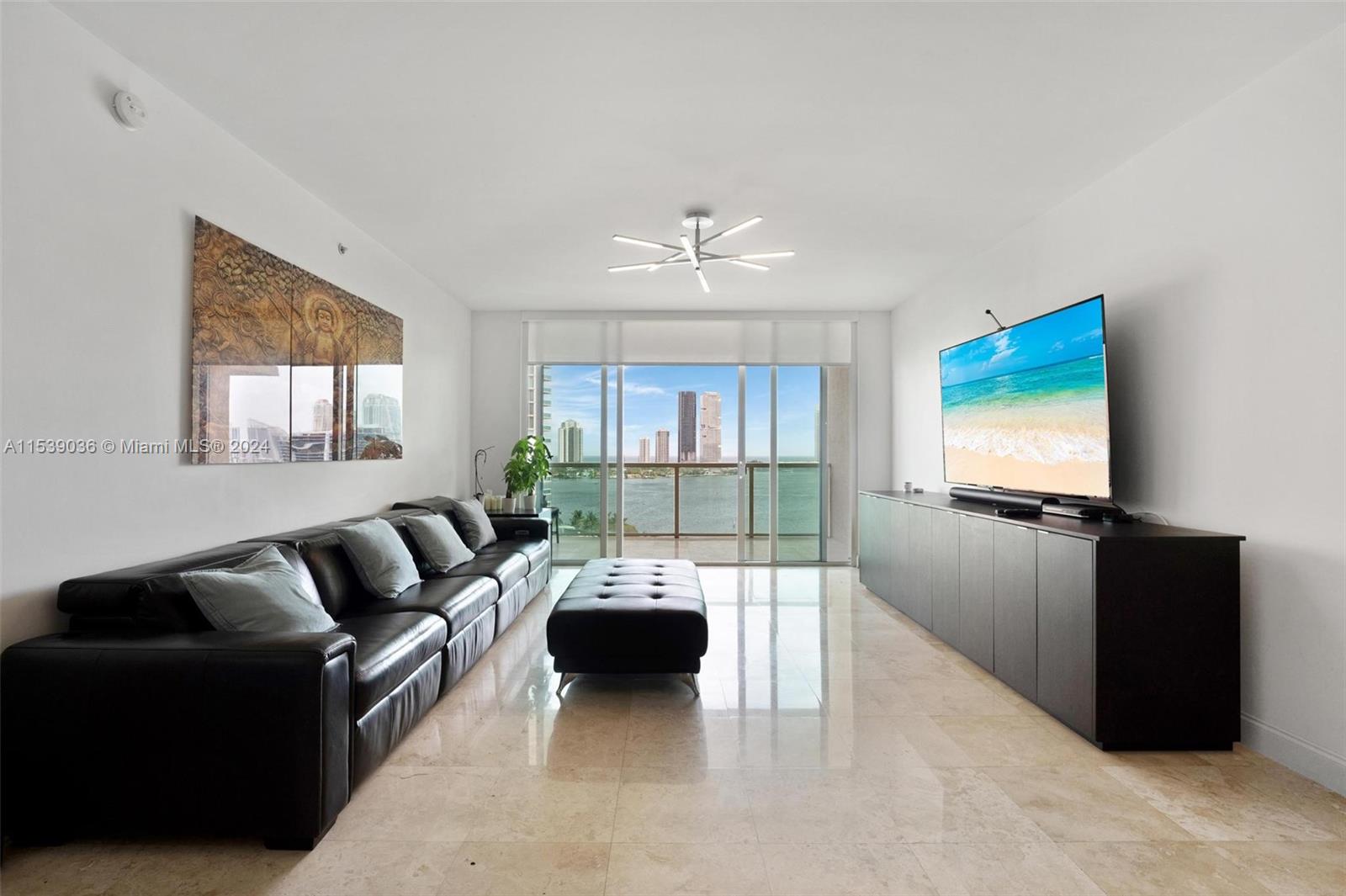 3330 NE 190th St 1212, Aventura, Florida 33180, 2 Bedrooms Bedrooms, ,2 BathroomsBathrooms,Residential,For Sale,3330 NE 190th St 1212,A11539036