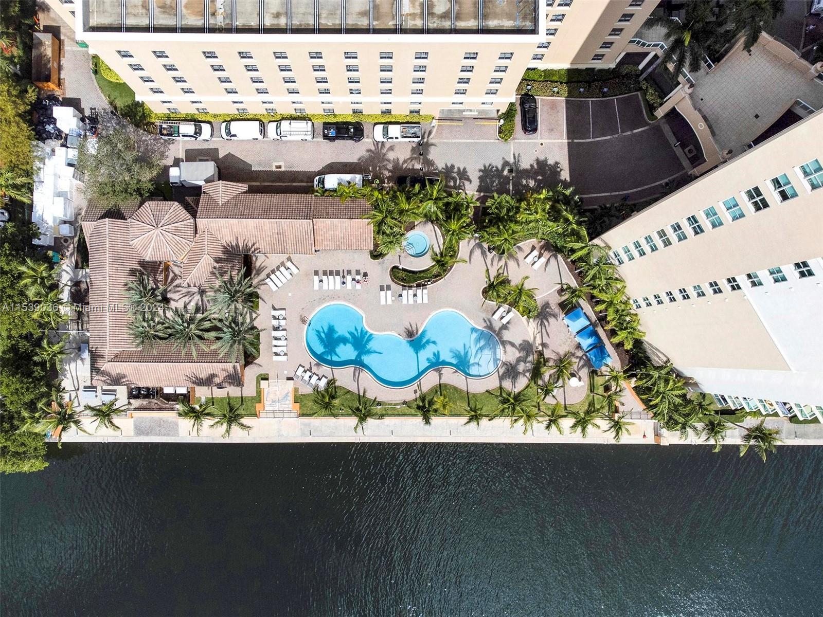 3330 NE 190th St 1212, Aventura, Florida 33180, 2 Bedrooms Bedrooms, ,2 BathroomsBathrooms,Residential,For Sale,3330 NE 190th St 1212,A11539036