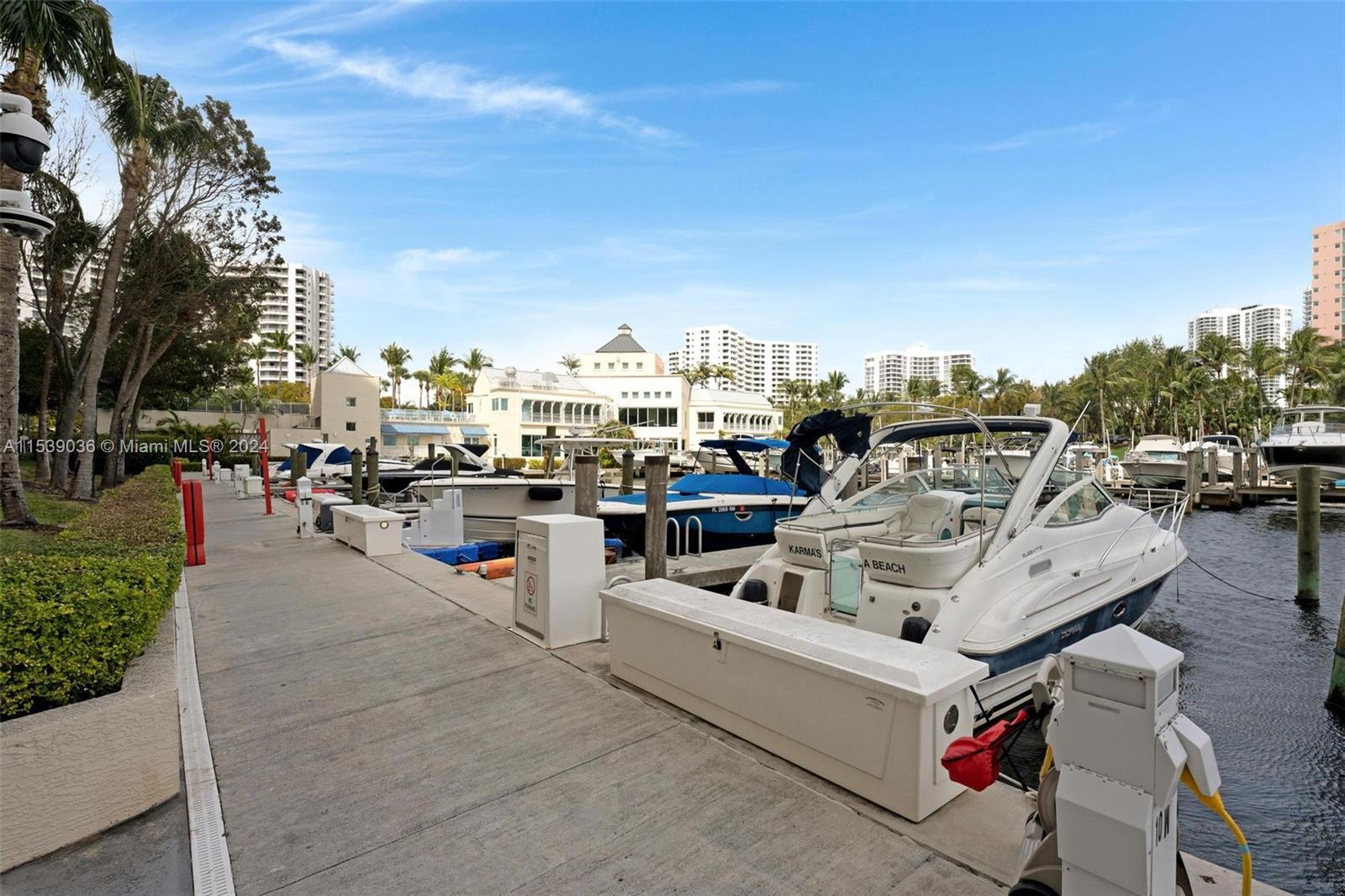 3330 NE 190th St 1212, Aventura, Florida 33180, 2 Bedrooms Bedrooms, ,2 BathroomsBathrooms,Residential,For Sale,3330 NE 190th St 1212,A11539036