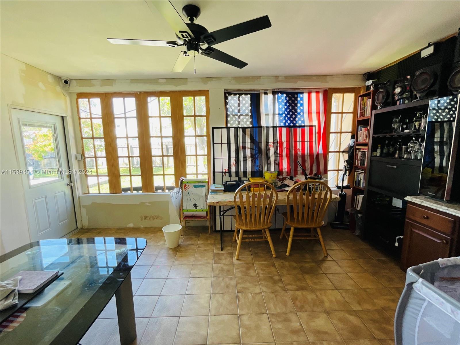 Dania Beach, Florida 33004, 3 Bedrooms Bedrooms, ,2 BathroomsBathrooms,Residential,For Sale,A11539454