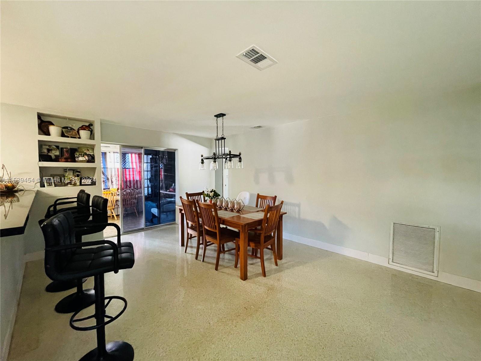 Dania Beach, Florida 33004, 3 Bedrooms Bedrooms, ,2 BathroomsBathrooms,Residential,For Sale,A11539454