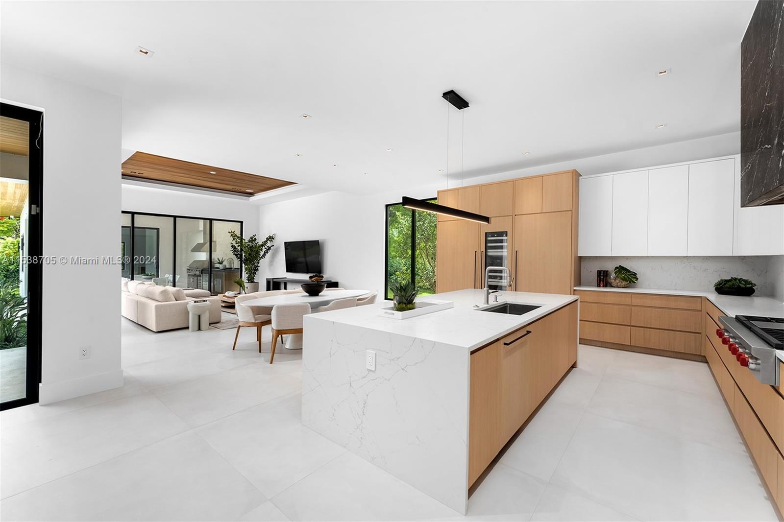 11001 65th Ave, Pinecrest, FL, 33156 United States, 7 Bedrooms Bedrooms, ,8 BathroomsBathrooms,Residential,For Sale,65th Ave,A11538705