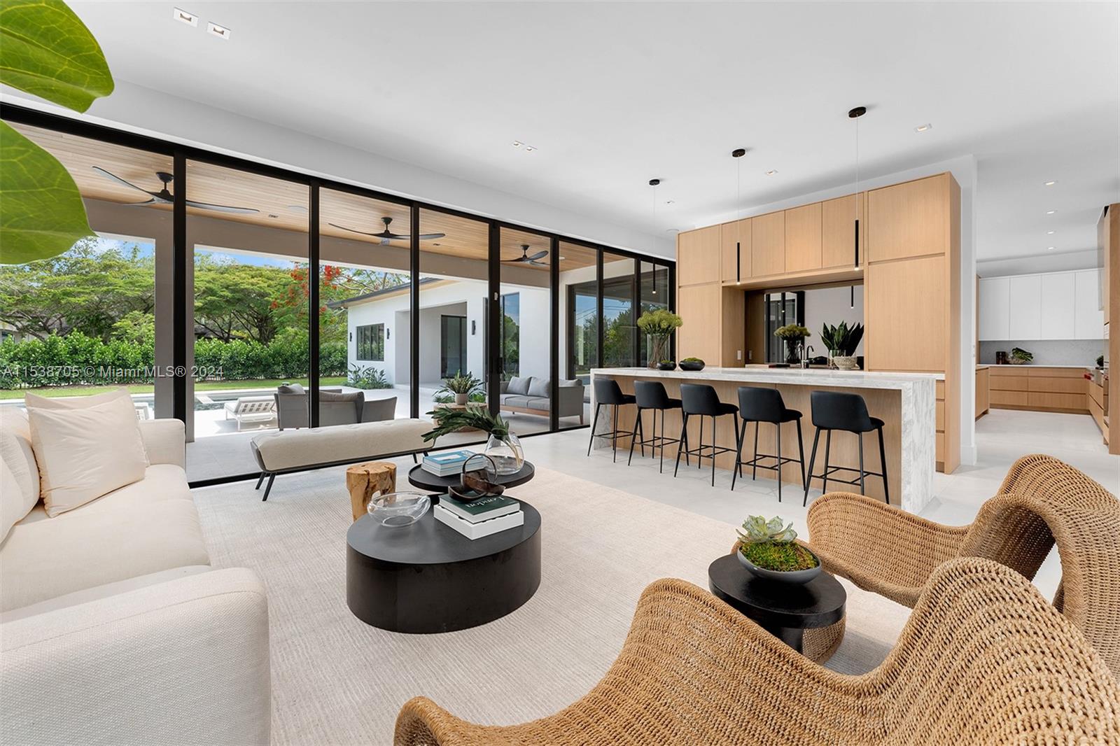 11001 65th Ave, Pinecrest, FL, 33156 United States, 7 Bedrooms Bedrooms, ,8 BathroomsBathrooms,Residential,For Sale,65th Ave,A11538705