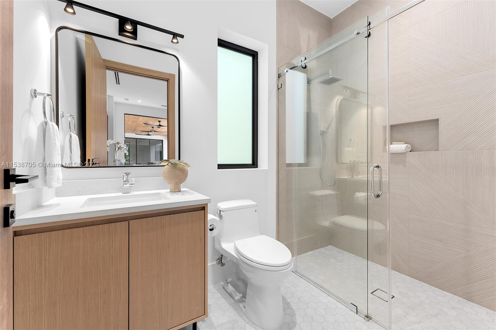 11001 65th Ave, Pinecrest, FL, 33156 United States, 7 Bedrooms Bedrooms, ,8 BathroomsBathrooms,Residential,For Sale,65th Ave,A11538705