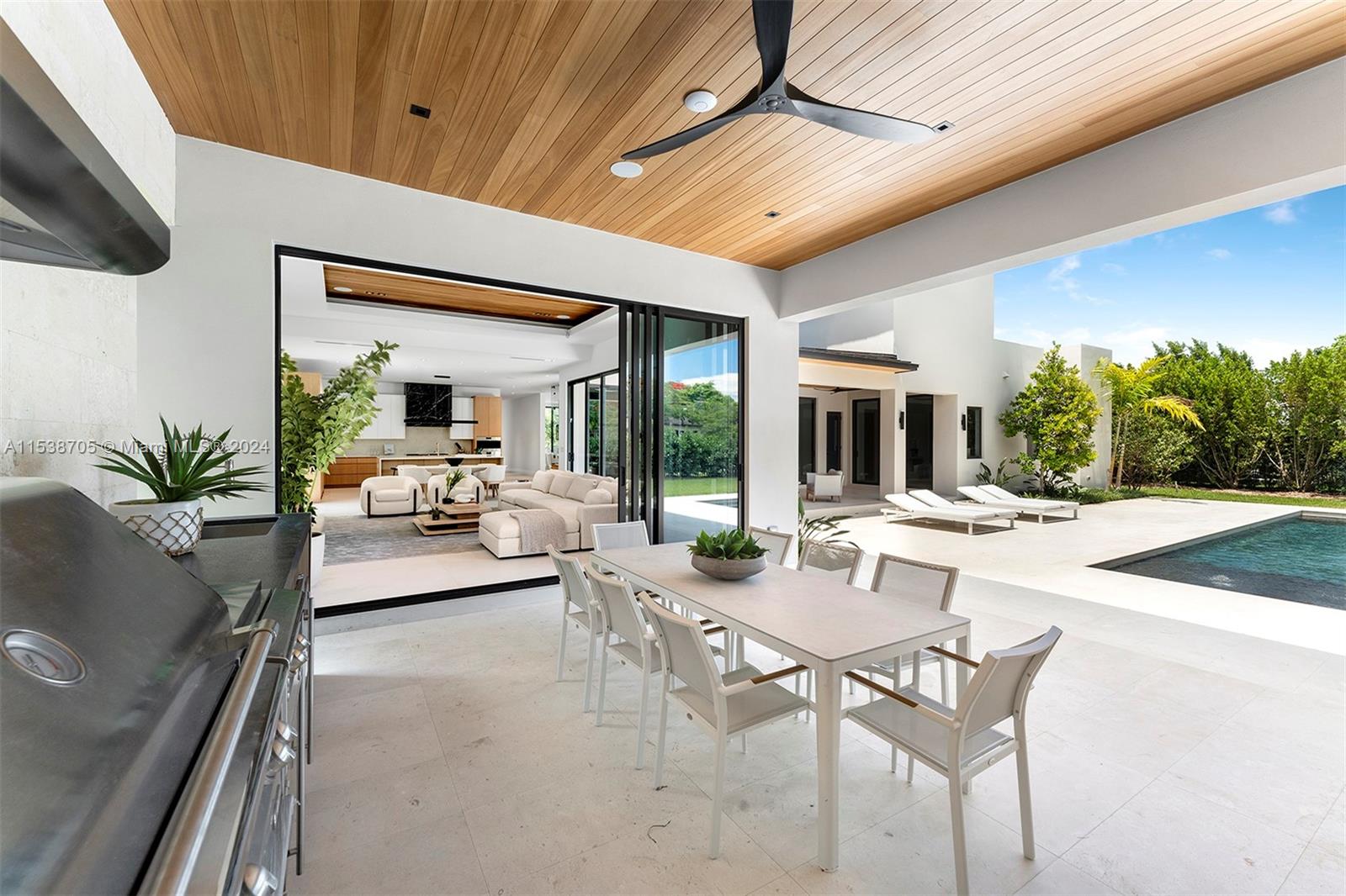 11001 65th Ave, Pinecrest, FL, 33156 United States, 7 Bedrooms Bedrooms, ,8 BathroomsBathrooms,Residential,For Sale,65th Ave,A11538705