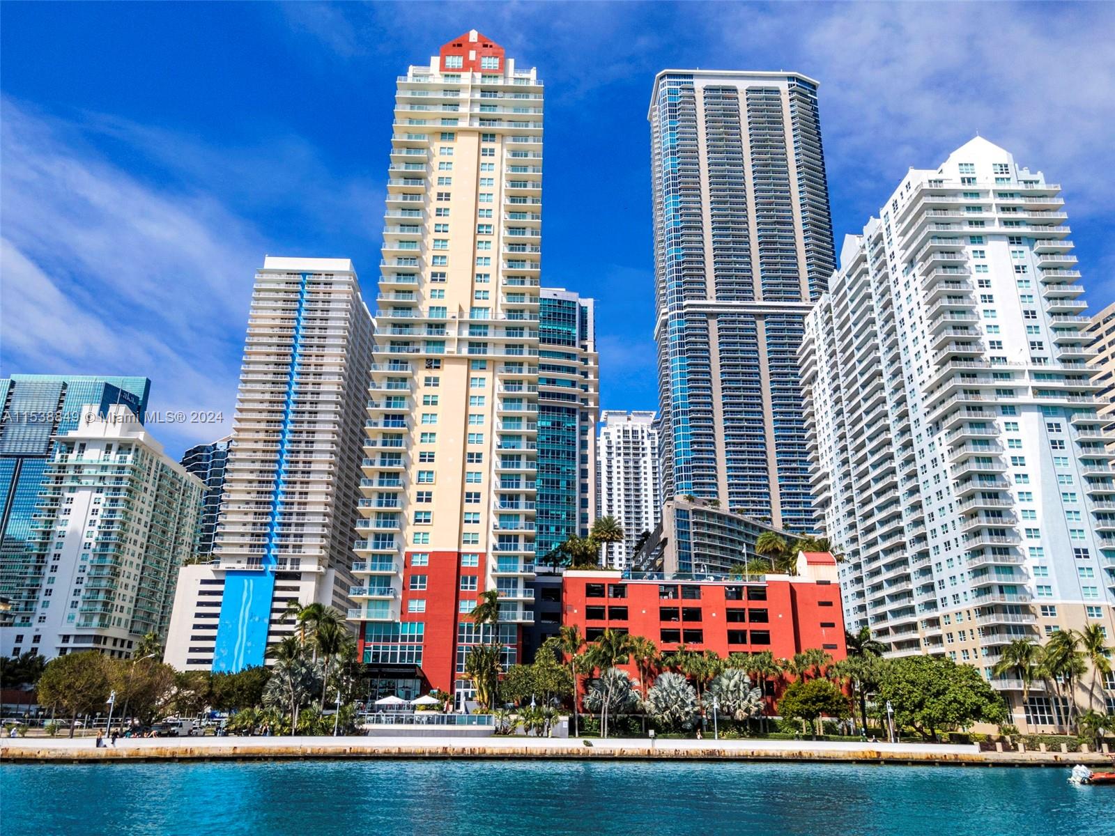 1155 Brickell Bay Dr 202, Miami, Florida 33131, 2 Bedrooms Bedrooms, ,2 BathroomsBathrooms,Residentiallease,For Rent,1155 Brickell Bay Dr 202,A11538849