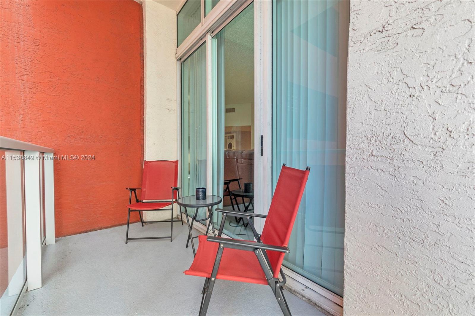 1155 Brickell Bay Dr 202, Miami, Florida 33131, 2 Bedrooms Bedrooms, ,2 BathroomsBathrooms,Residentiallease,For Rent,1155 Brickell Bay Dr 202,A11538849