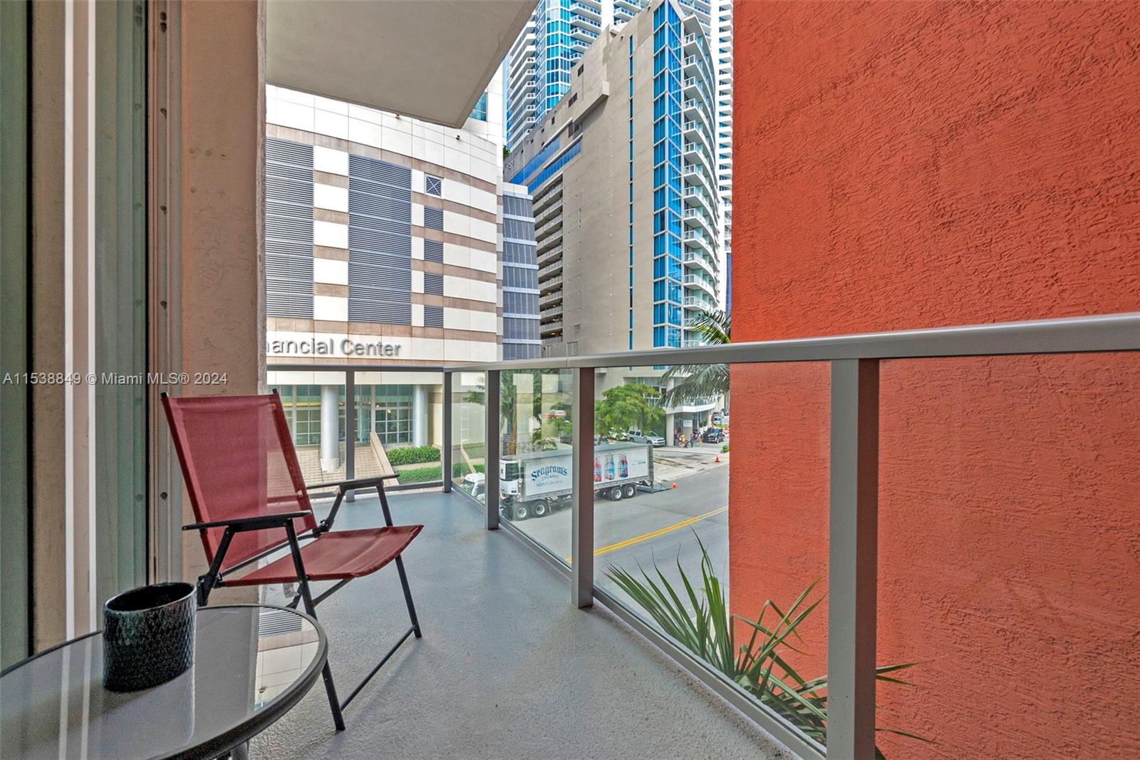 1155 Brickell Bay Dr 202, Miami, Florida 33131, 2 Bedrooms Bedrooms, ,2 BathroomsBathrooms,Residentiallease,For Rent,1155 Brickell Bay Dr 202,A11538849