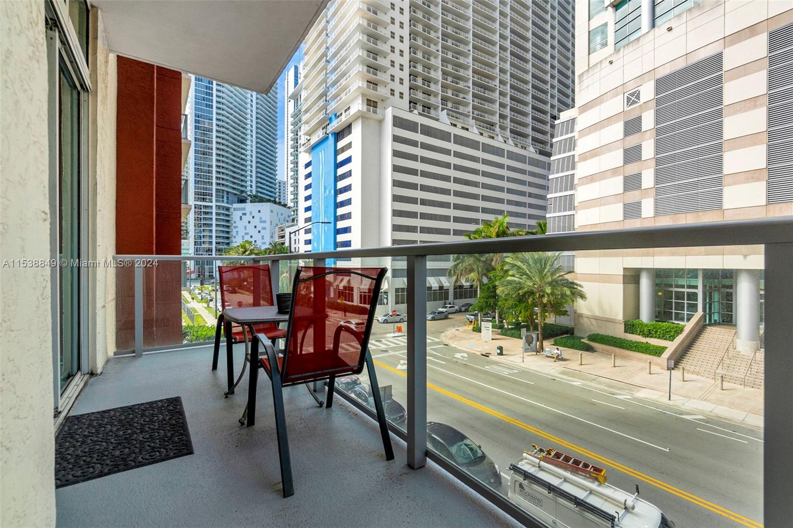 1155 Brickell Bay Dr 202, Miami, Florida 33131, 2 Bedrooms Bedrooms, ,2 BathroomsBathrooms,Residentiallease,For Rent,1155 Brickell Bay Dr 202,A11538849