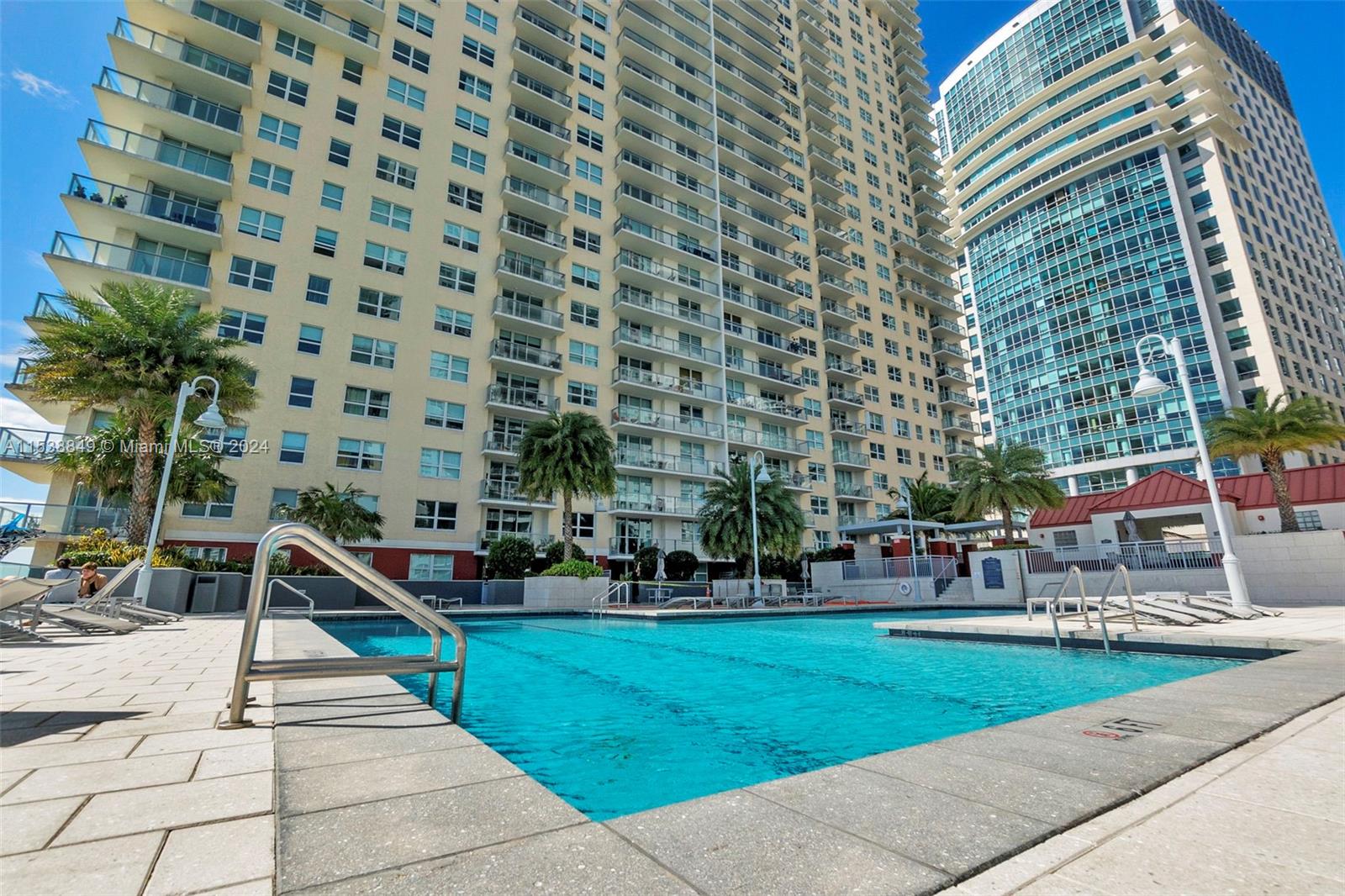 1155 Brickell Bay Dr 202, Miami, Florida 33131, 2 Bedrooms Bedrooms, ,2 BathroomsBathrooms,Residentiallease,For Rent,1155 Brickell Bay Dr 202,A11538849