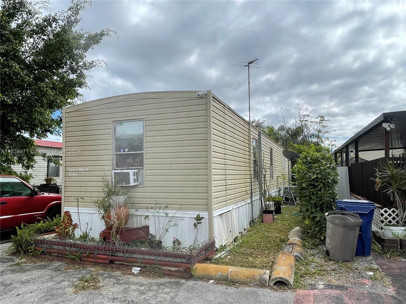 12934 252 Terr lot 609, Homestead, FL, 33032 United States, 2 Bedrooms Bedrooms, ,2 BathroomsBathrooms,Residential,For Sale,252 Terr lot 609,A11539471