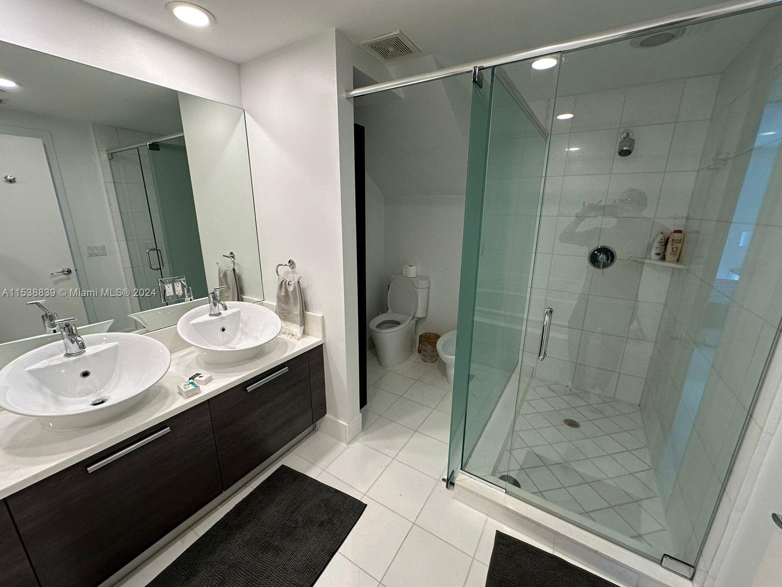 2950 NE 188th St 448, Aventura, Florida 33180, 1 Bedroom Bedrooms, ,2 BathroomsBathrooms,Residentiallease,For Rent,2950 NE 188th St 448,A11538839