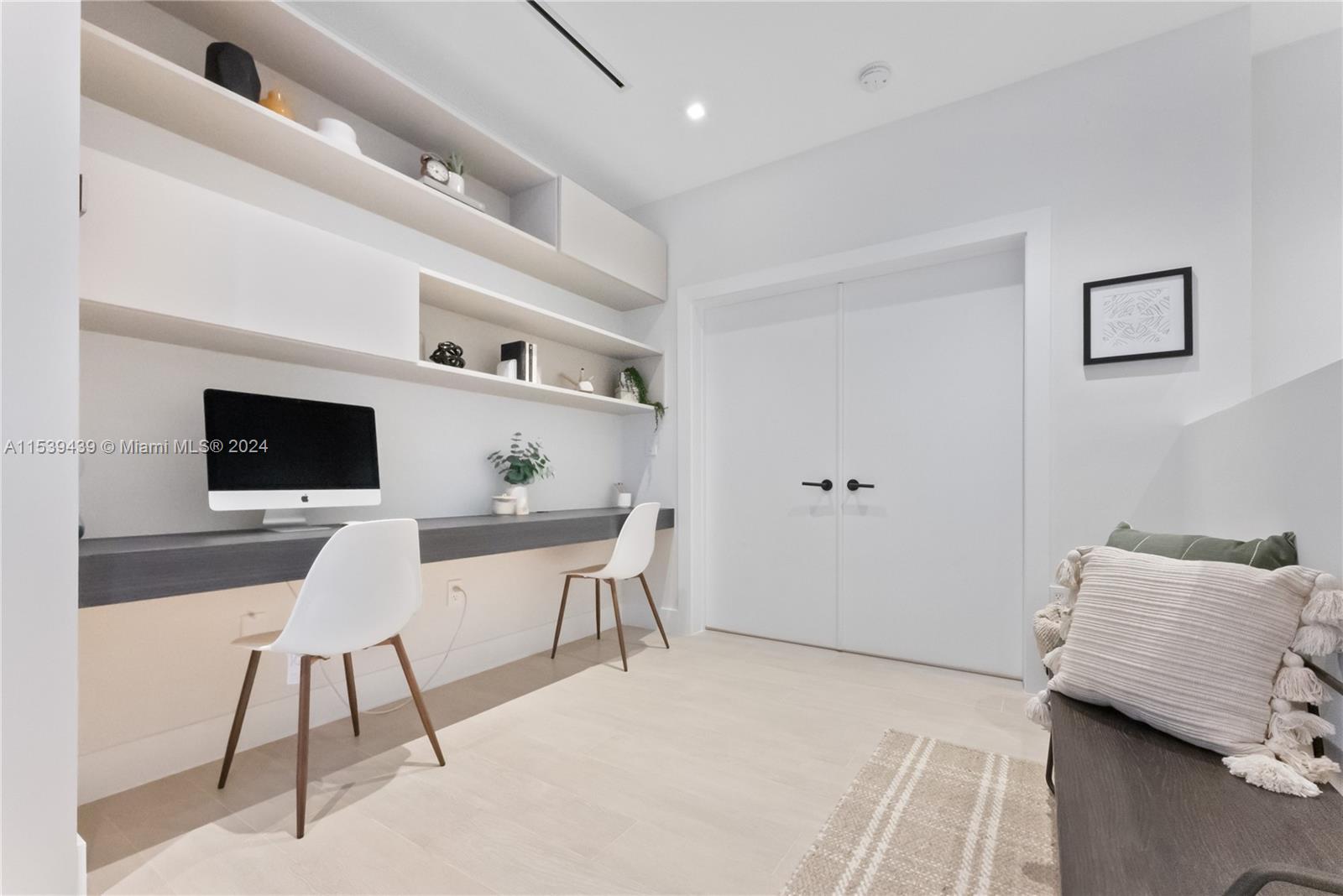 7701 50th Ct, Miami, FL, 33143 United States, 5 Bedrooms Bedrooms, ,5 BathroomsBathrooms,Residential,For Sale,50th Ct,A11539439