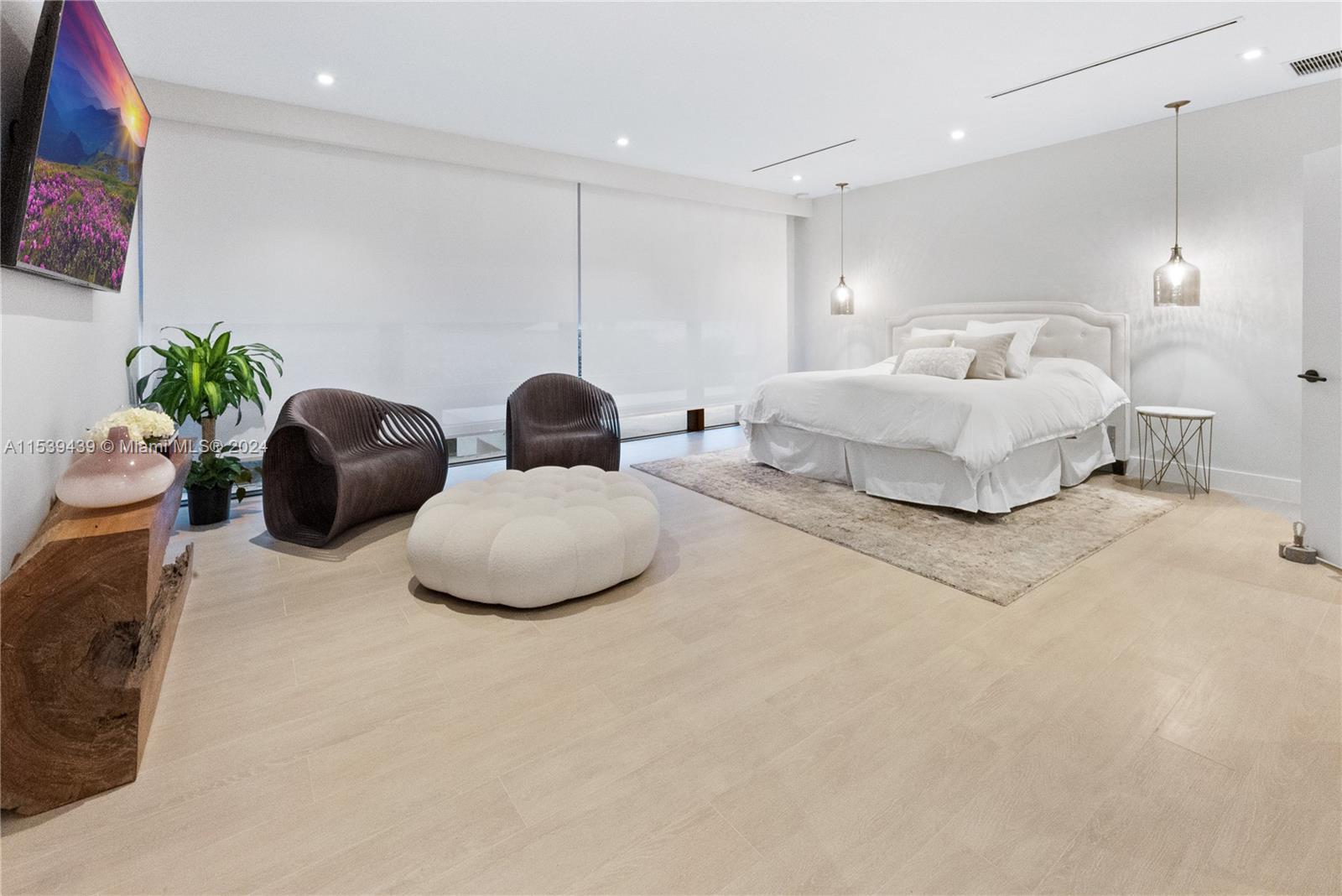 7701 50th Ct, Miami, FL, 33143 United States, 5 Bedrooms Bedrooms, ,5 BathroomsBathrooms,Residential,For Sale,50th Ct,A11539439