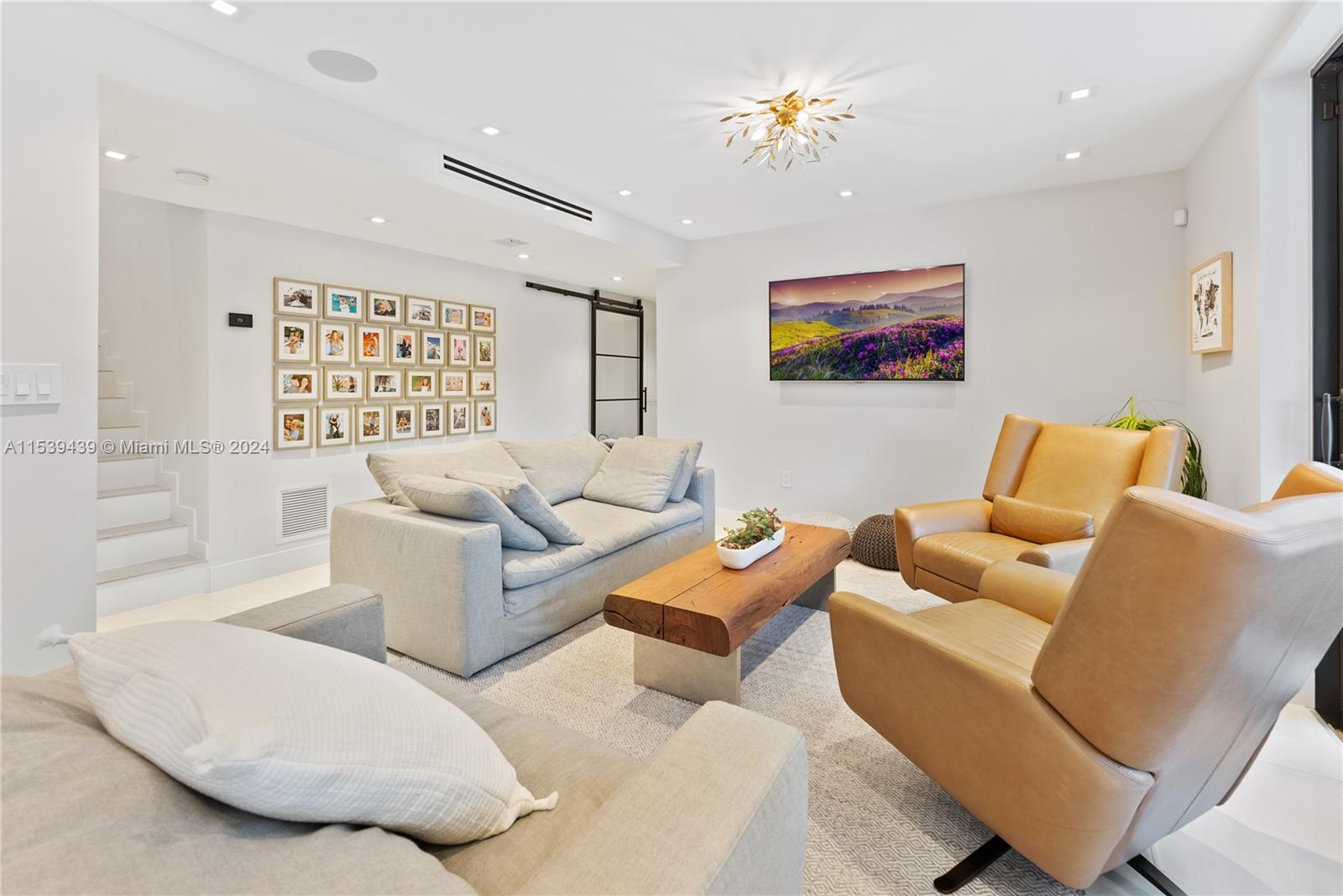 7701 50th Ct, Miami, FL, 33143 United States, 5 Bedrooms Bedrooms, ,5 BathroomsBathrooms,Residential,For Sale,50th Ct,A11539439