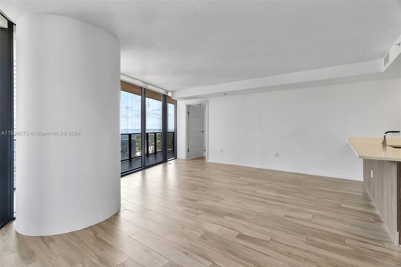 801 S Miami Ave 4404, Miami, Florida 33130, 3 Bedrooms Bedrooms, ,3 BathroomsBathrooms,Residentiallease,For Rent,801 S Miami Ave 4404,A11538273