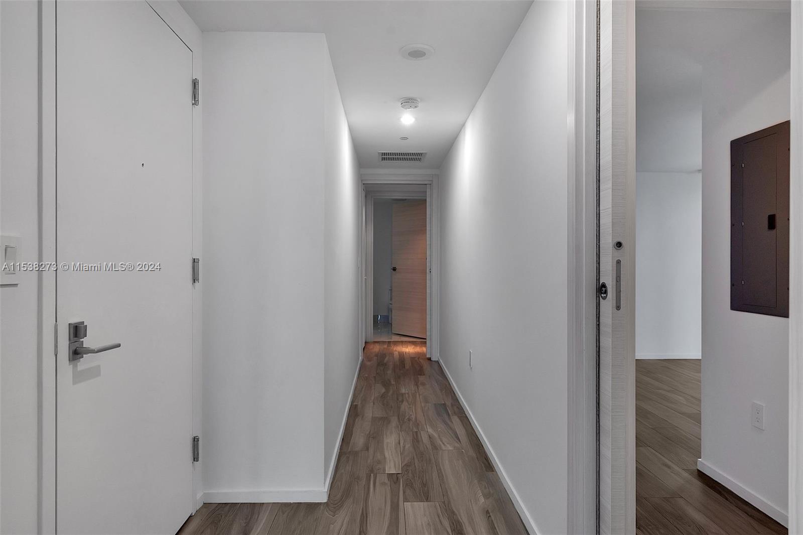 801 S Miami Ave 4404, Miami, Florida 33130, 3 Bedrooms Bedrooms, ,3 BathroomsBathrooms,Residentiallease,For Rent,801 S Miami Ave 4404,A11538273
