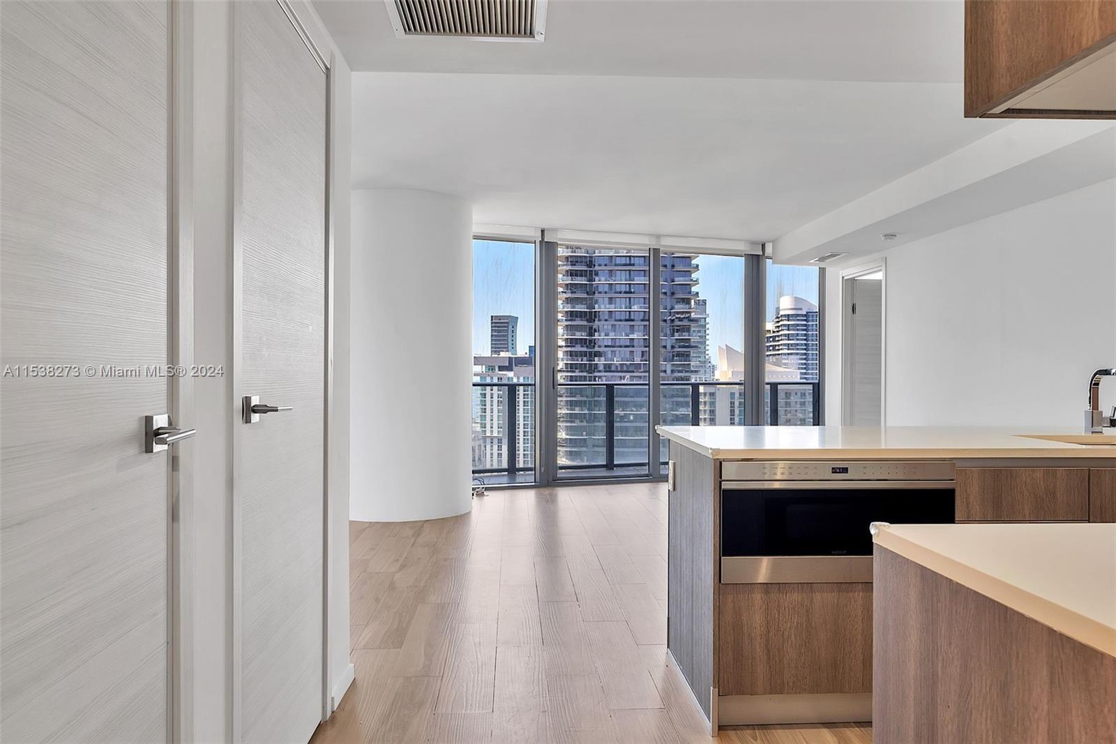 801 S Miami Ave 4404, Miami, Florida 33130, 3 Bedrooms Bedrooms, ,3 BathroomsBathrooms,Residentiallease,For Rent,801 S Miami Ave 4404,A11538273