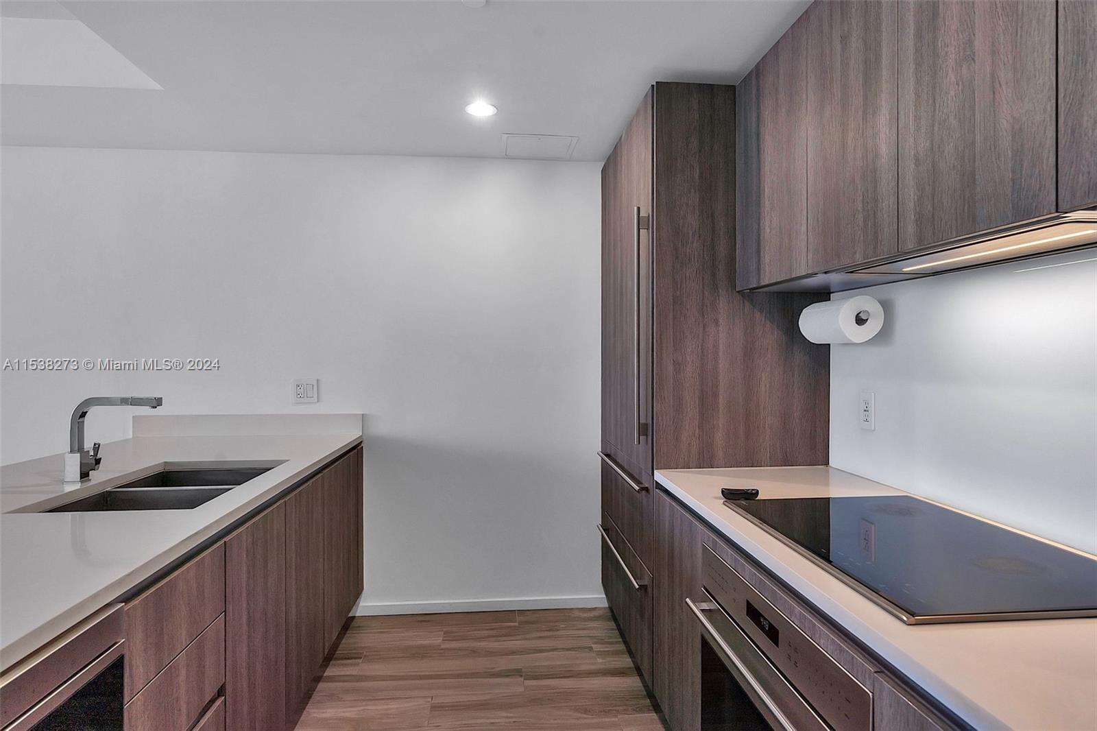 801 S Miami Ave 4404, Miami, Florida 33130, 3 Bedrooms Bedrooms, ,3 BathroomsBathrooms,Residentiallease,For Rent,801 S Miami Ave 4404,A11538273